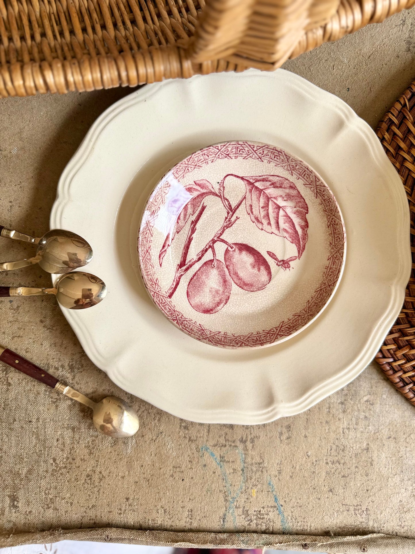 Tasse et sous-tasse, Terre de fer rose, Choisy Le Roi