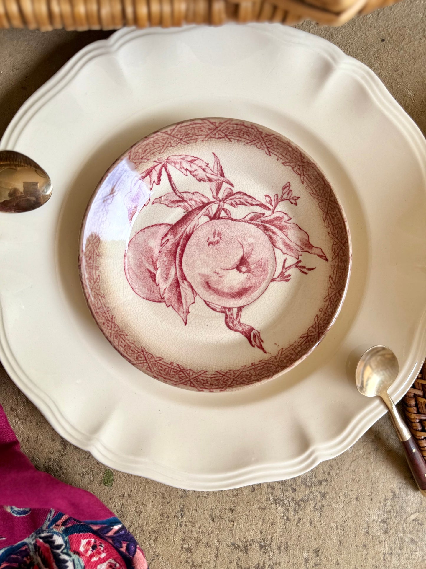 Coupelle Choisy Le Roi, terre de fer rose