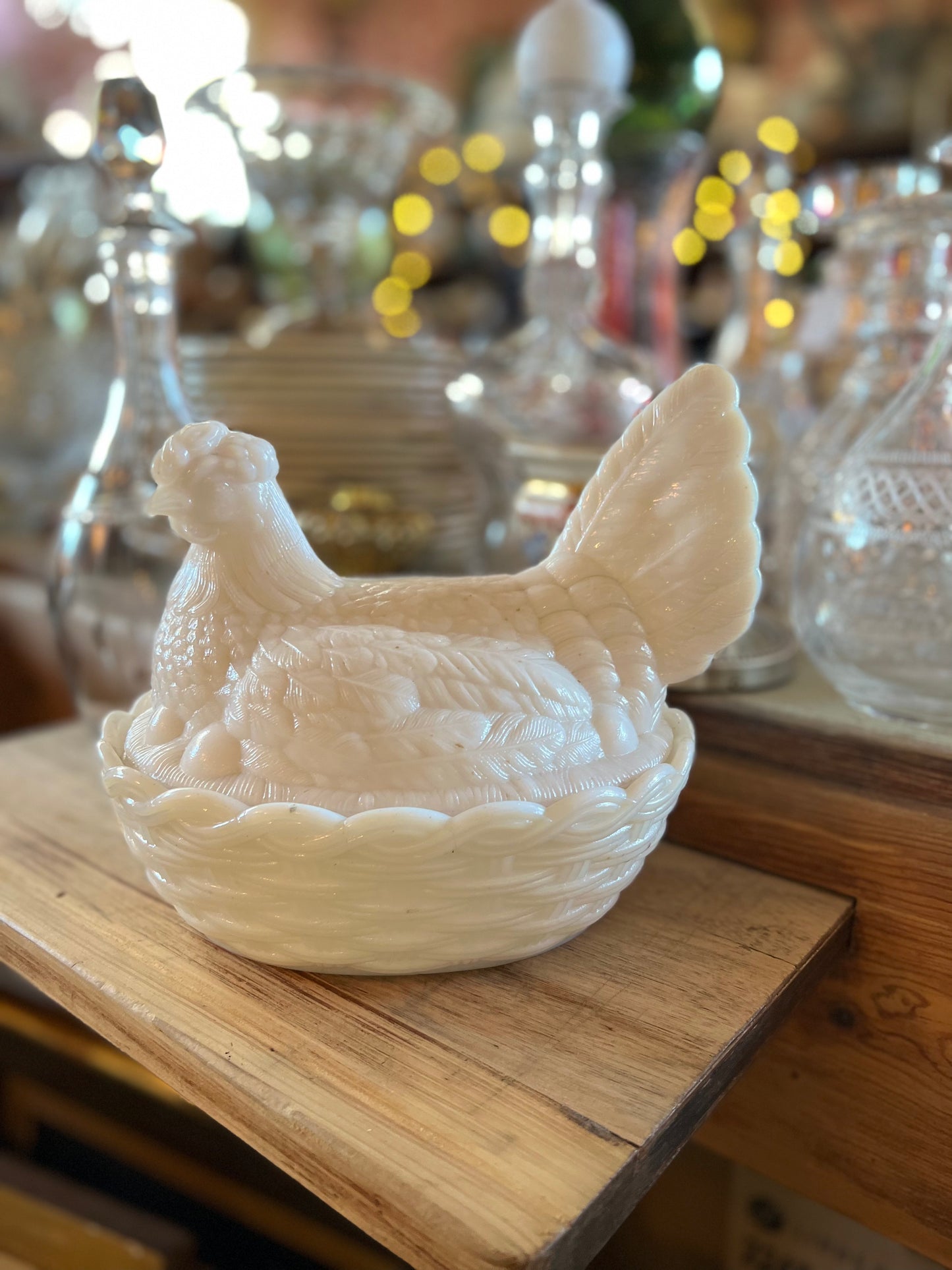 Poule 19 ème en opaline de vallerysthal