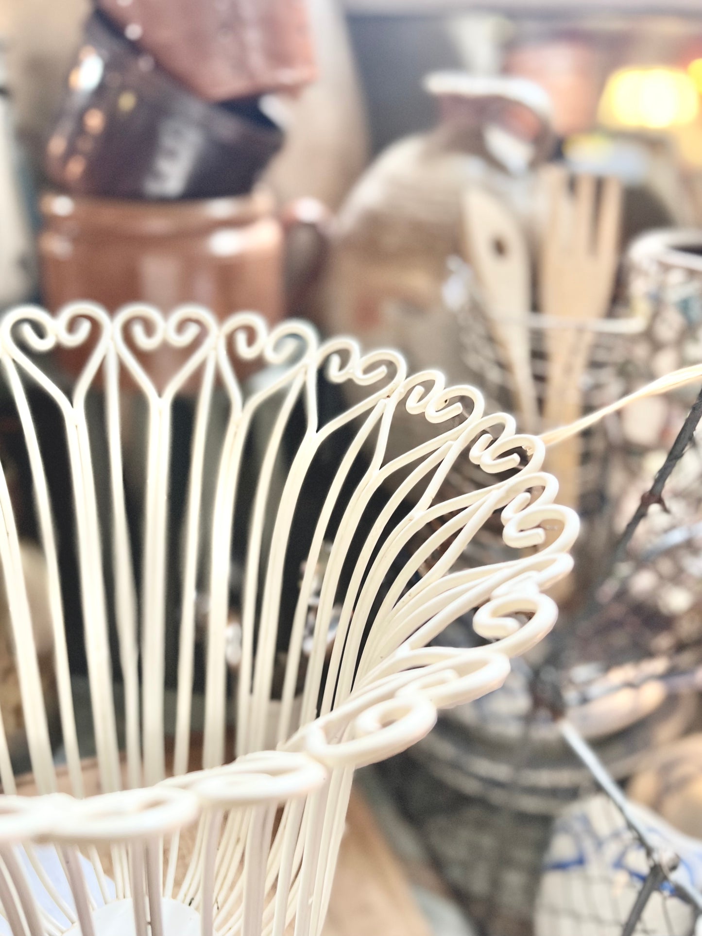 Grand vase médicis en fonte crème