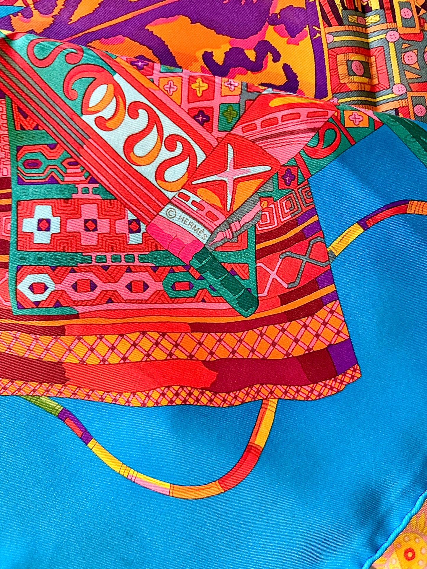 Carré foulard Hermès « Voyage en étoffes » 90/90