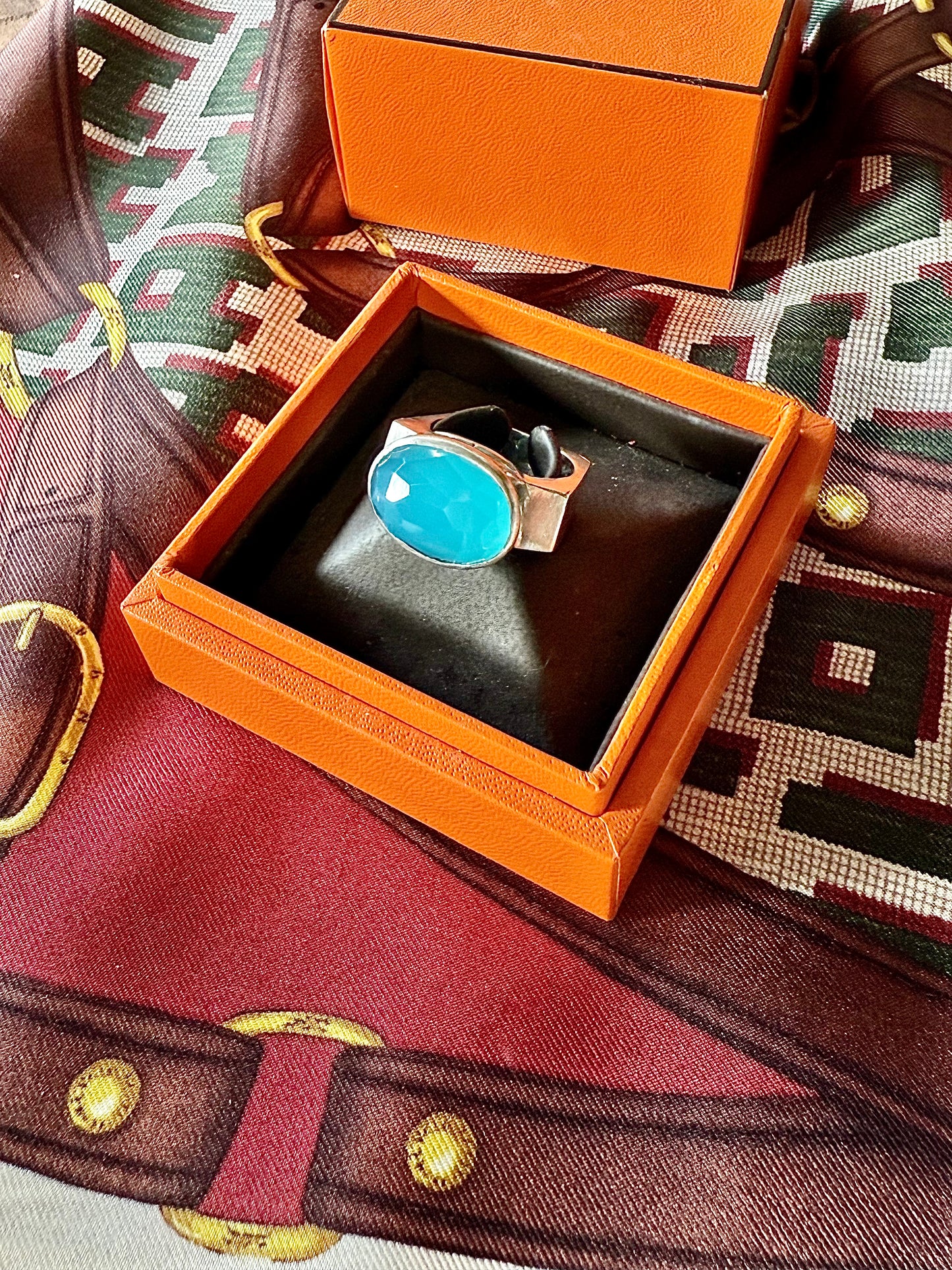Bague art déco, argent et cristal taillé
