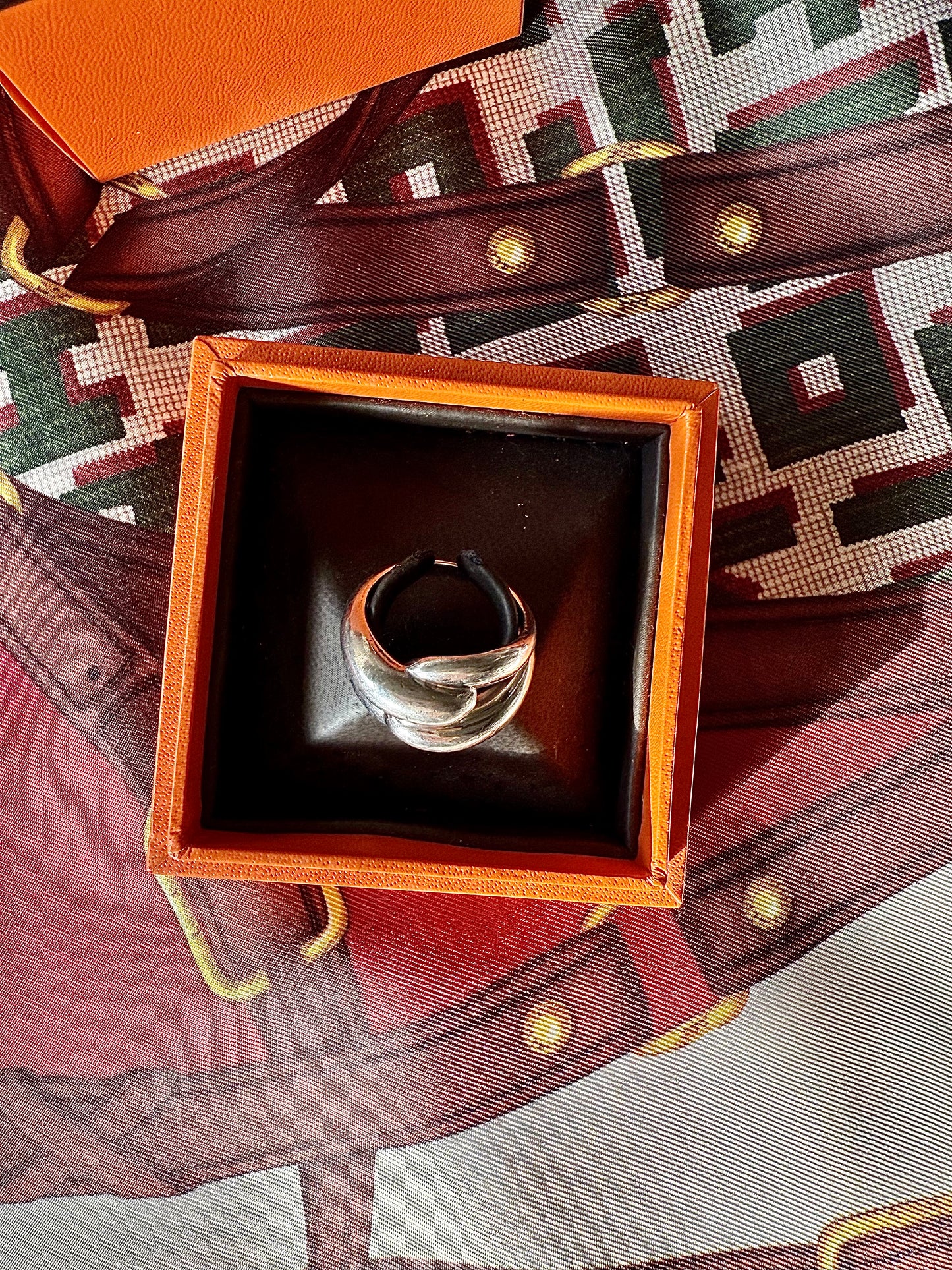 Bague noeud en argent