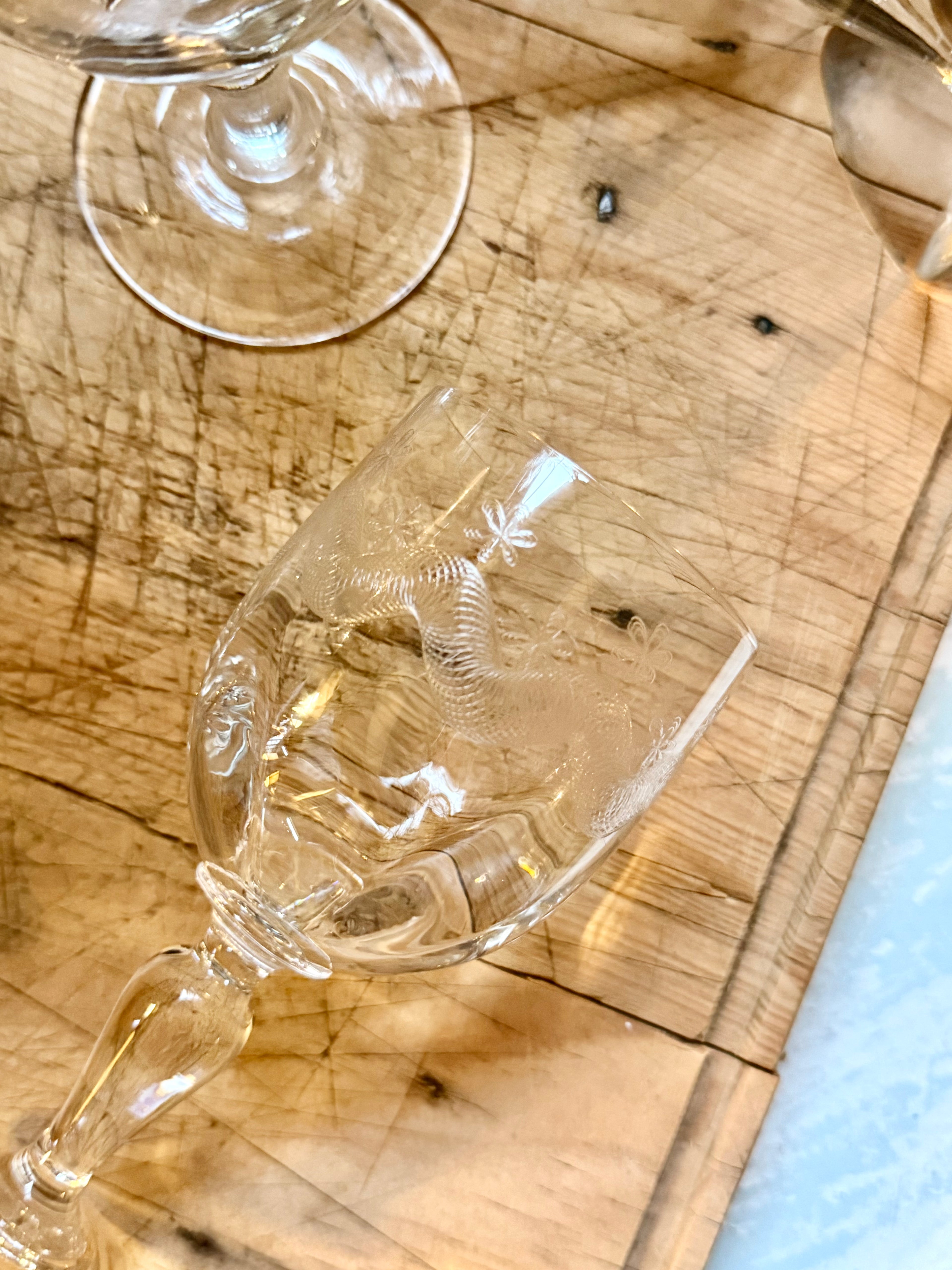 7 verres à vin XIX ème en cristal - Le boudoir luxe de Solenn
