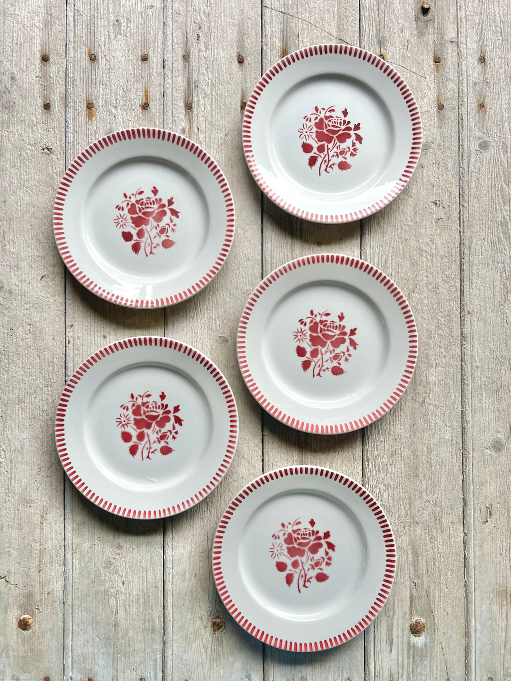 5 petites assiettes en porcelaine opaque, Luneville - Le boudoir luxe de Solenn