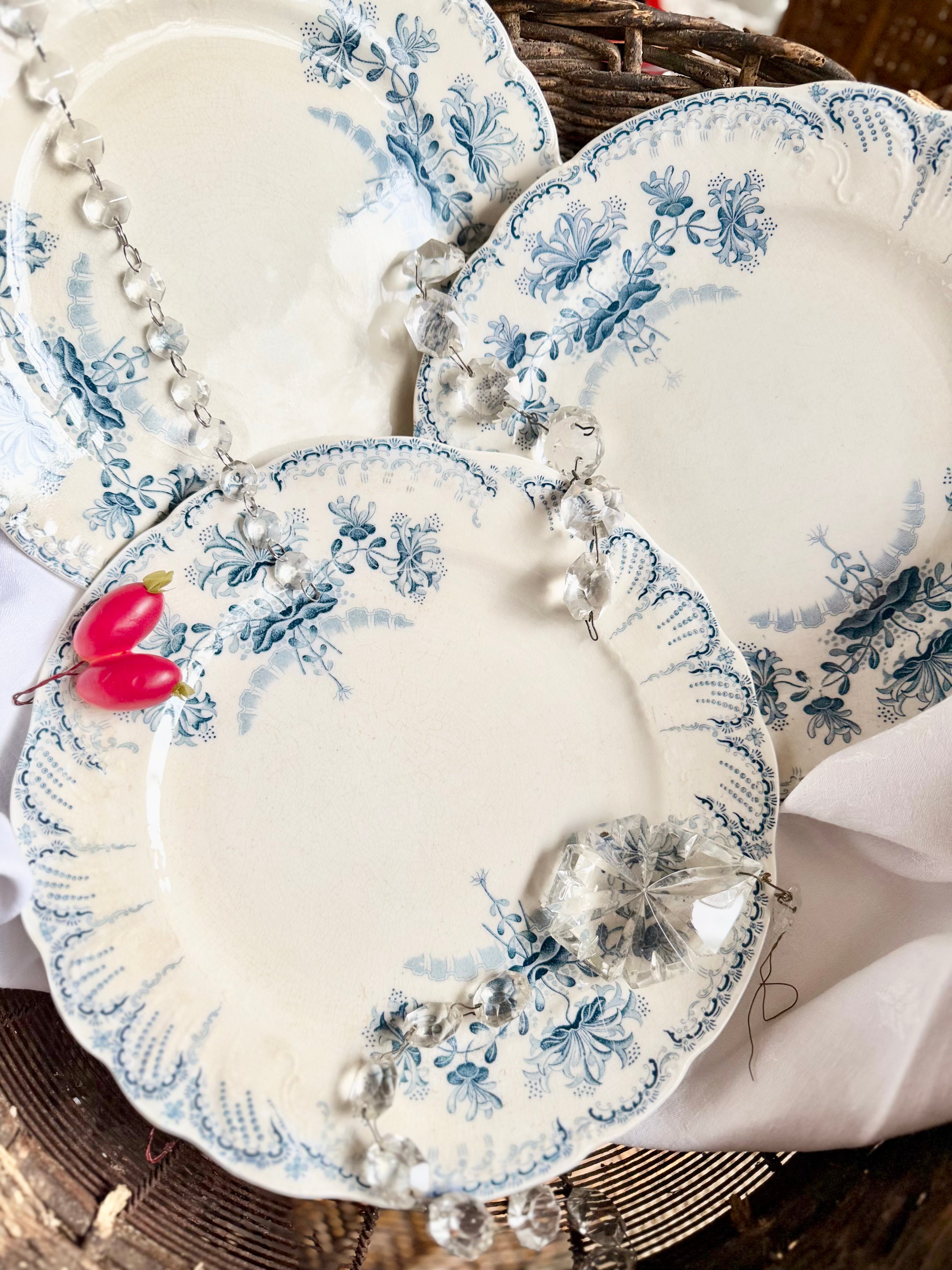 24 assiettes plates Saint Amand, terre de fer - Le boudoir luxe de Solenn