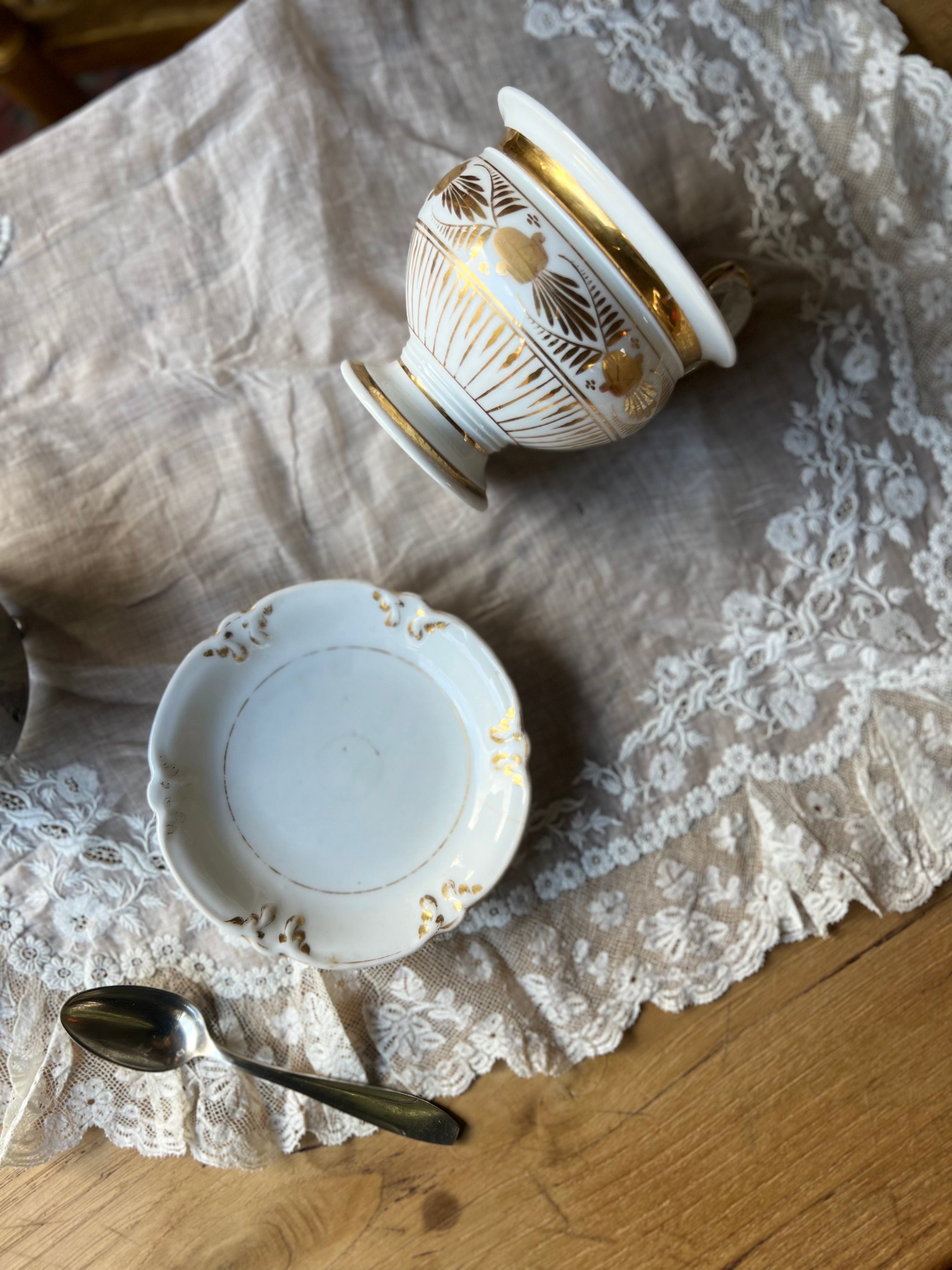 Grande tasse à chocolat en Vieux Paris, empire - Le boudoir luxe de Solenn