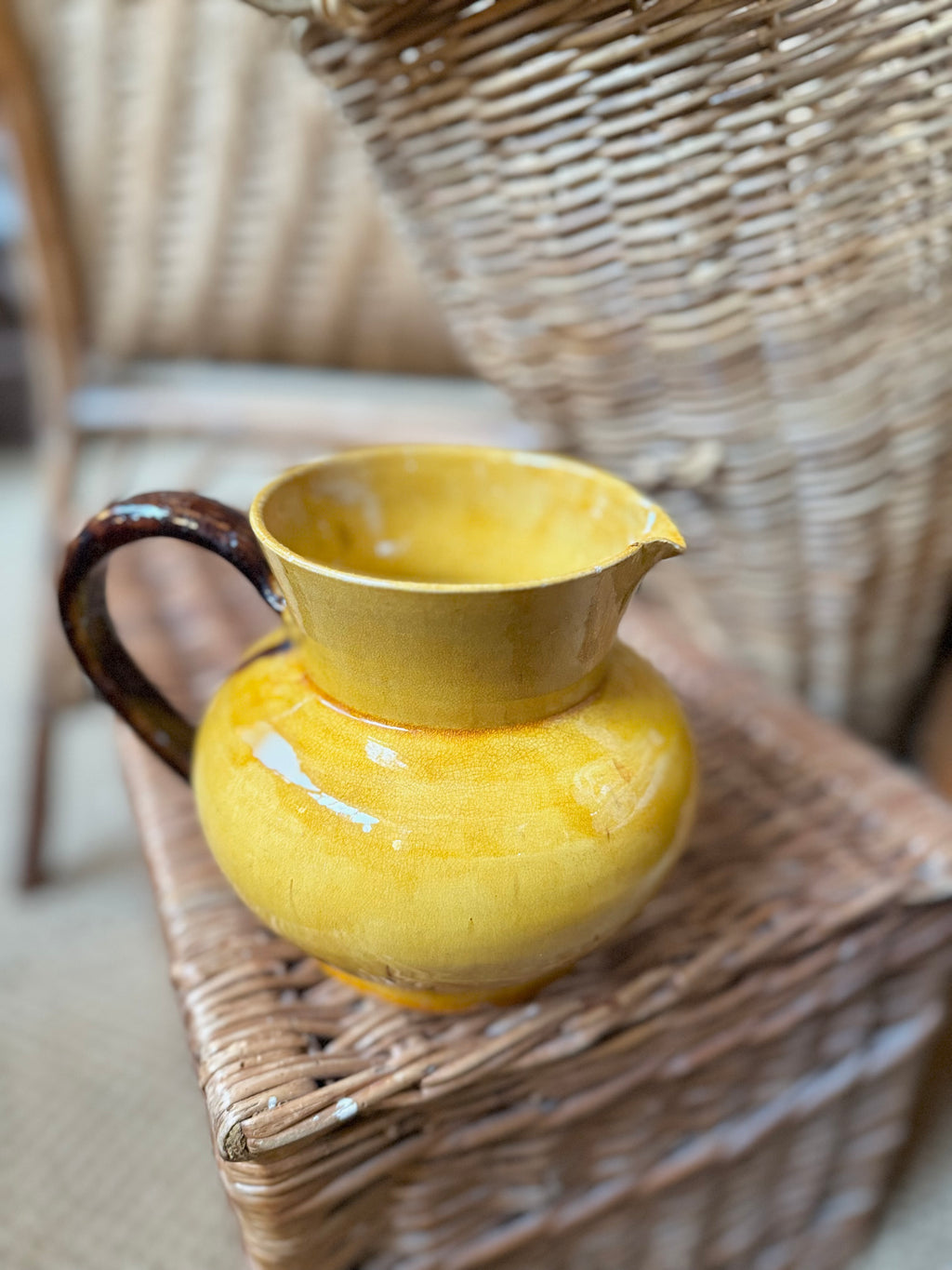Pichet provençal en terre cuite vernissé - Le boudoir luxe de Solenn