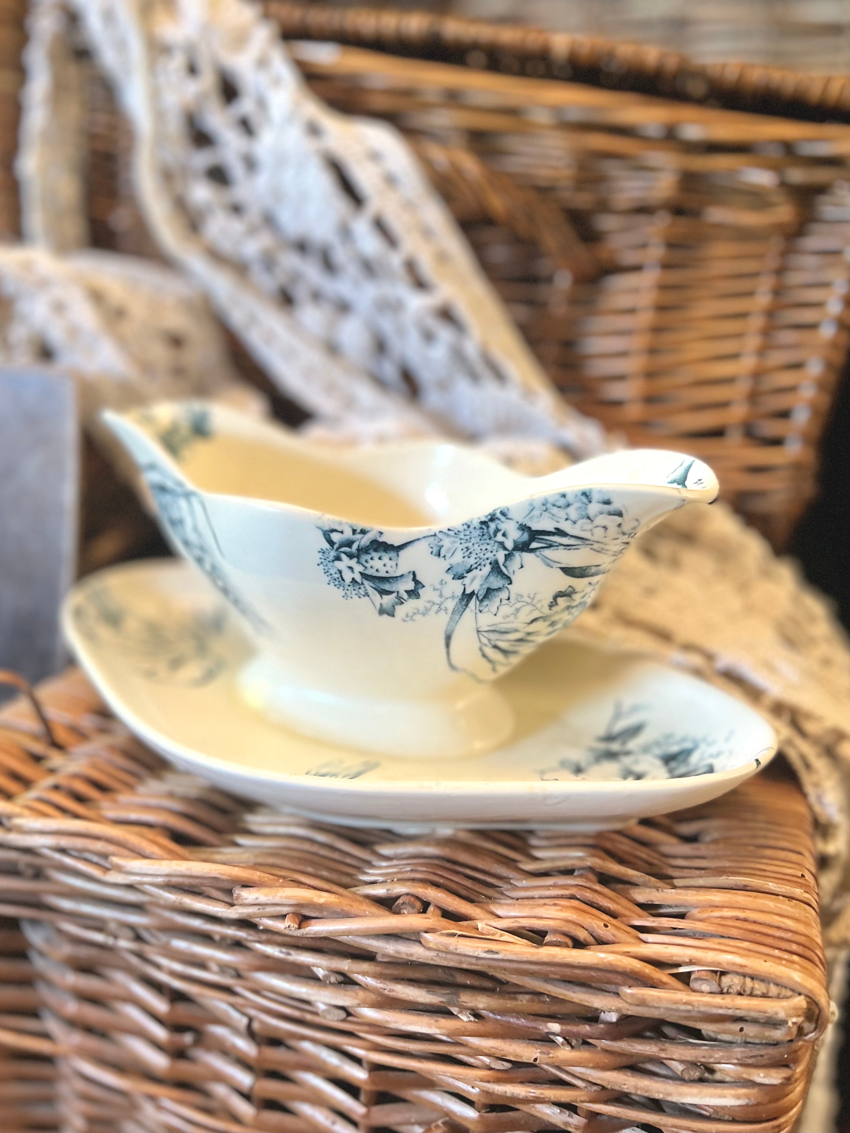 Saucière en terre de fer de Luneville - Le boudoir luxe de Solenn