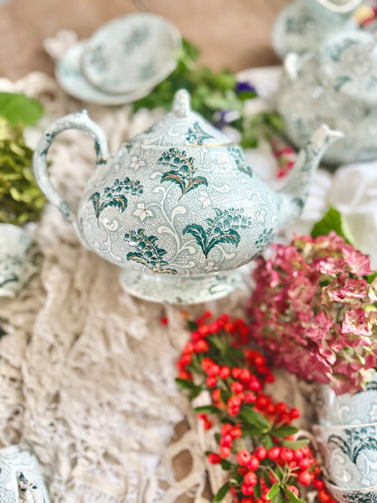 Théière Creil et Montereau, « Muguet ».