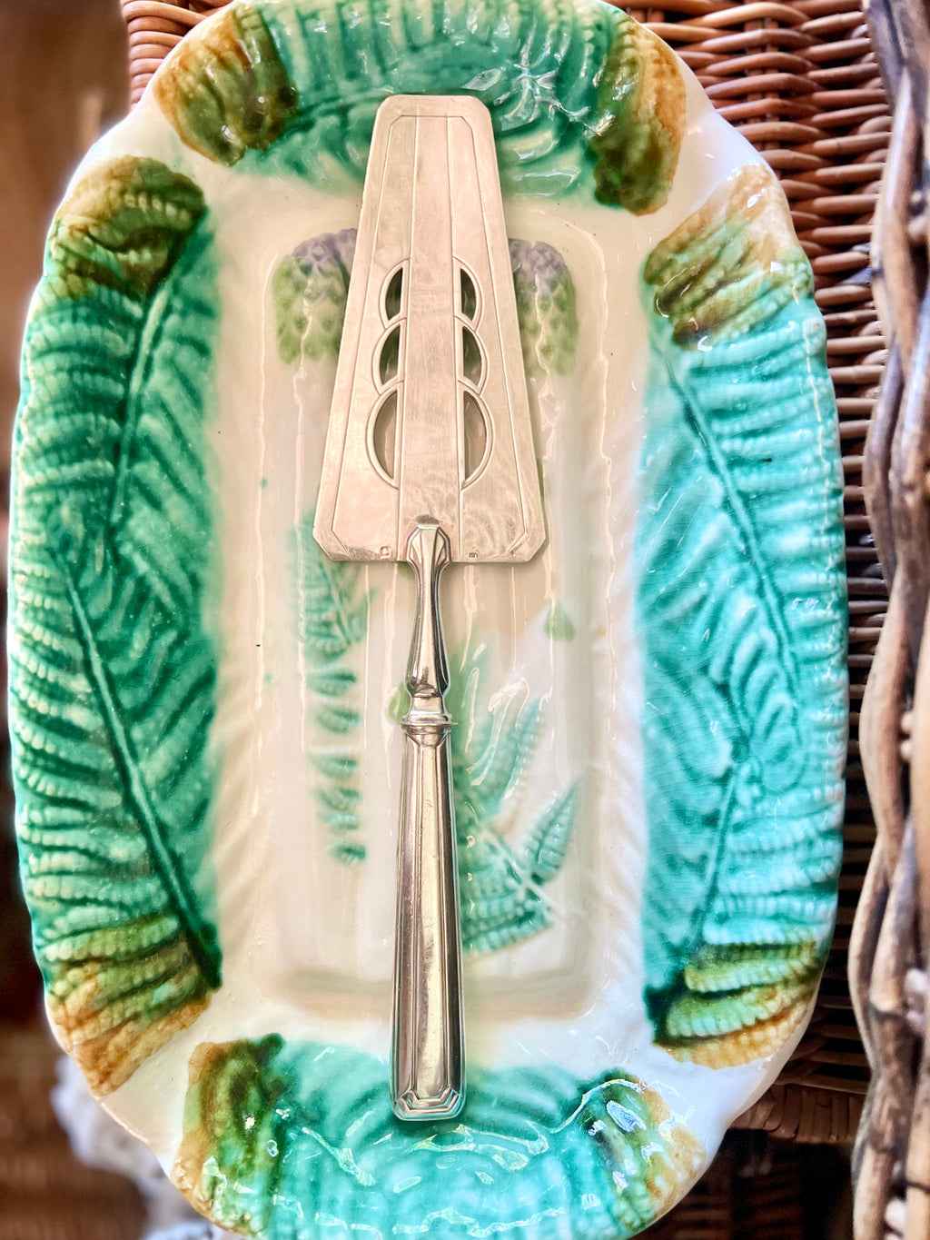 Pelle à gâteau art déco en métal argenté. - Le boudoir luxe de Solenn