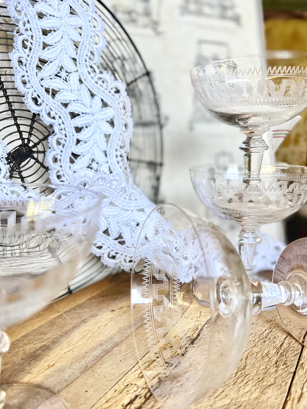 6 coupes à champagne Baccarat en cristal - Le boudoir luxe de Solenn