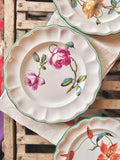 Assiette plate « roses » de Luneville, XIX ème, peinte à la main.