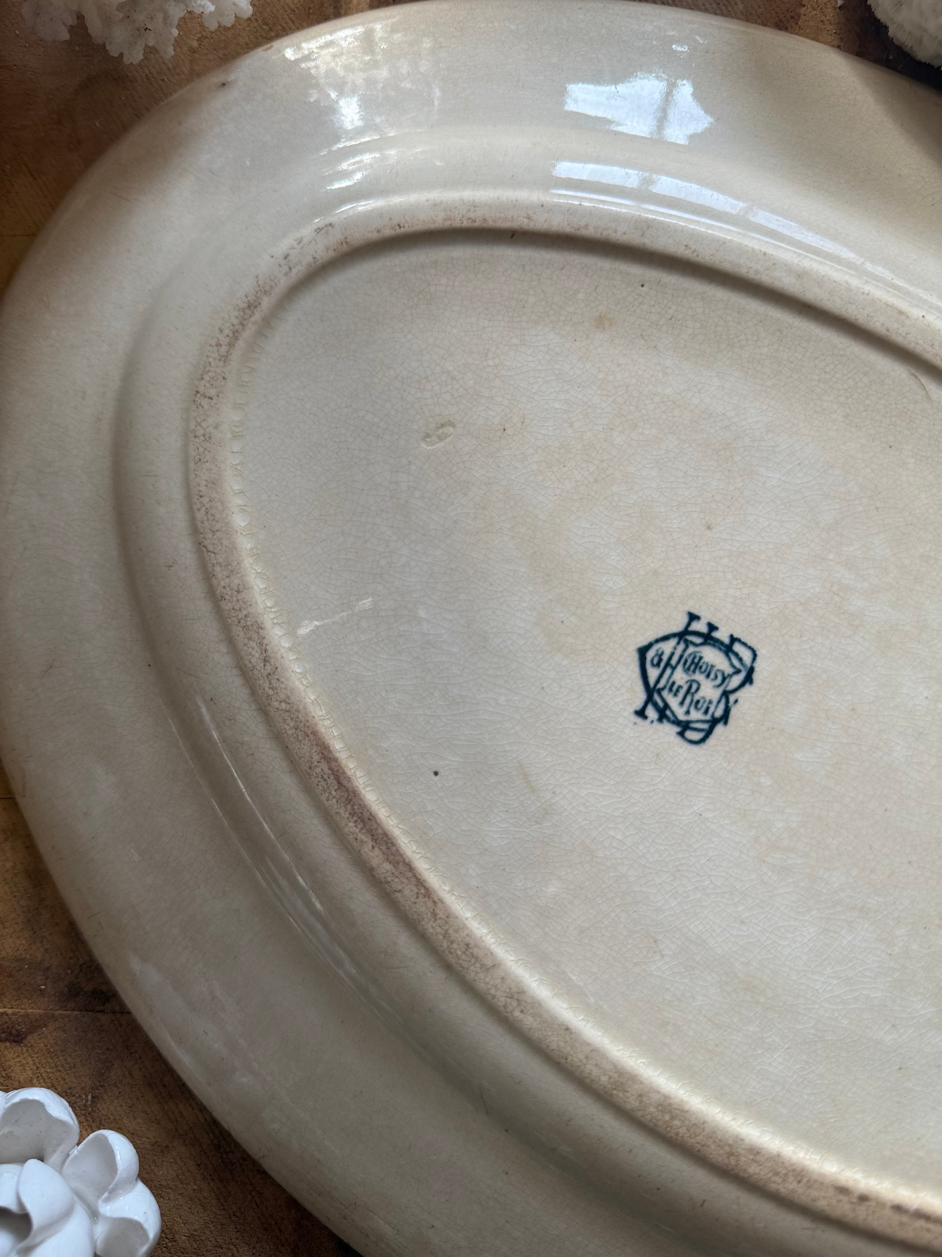 Rare plat de Choisy Le Roi en terre de fer - Le boudoir luxe de Solenn