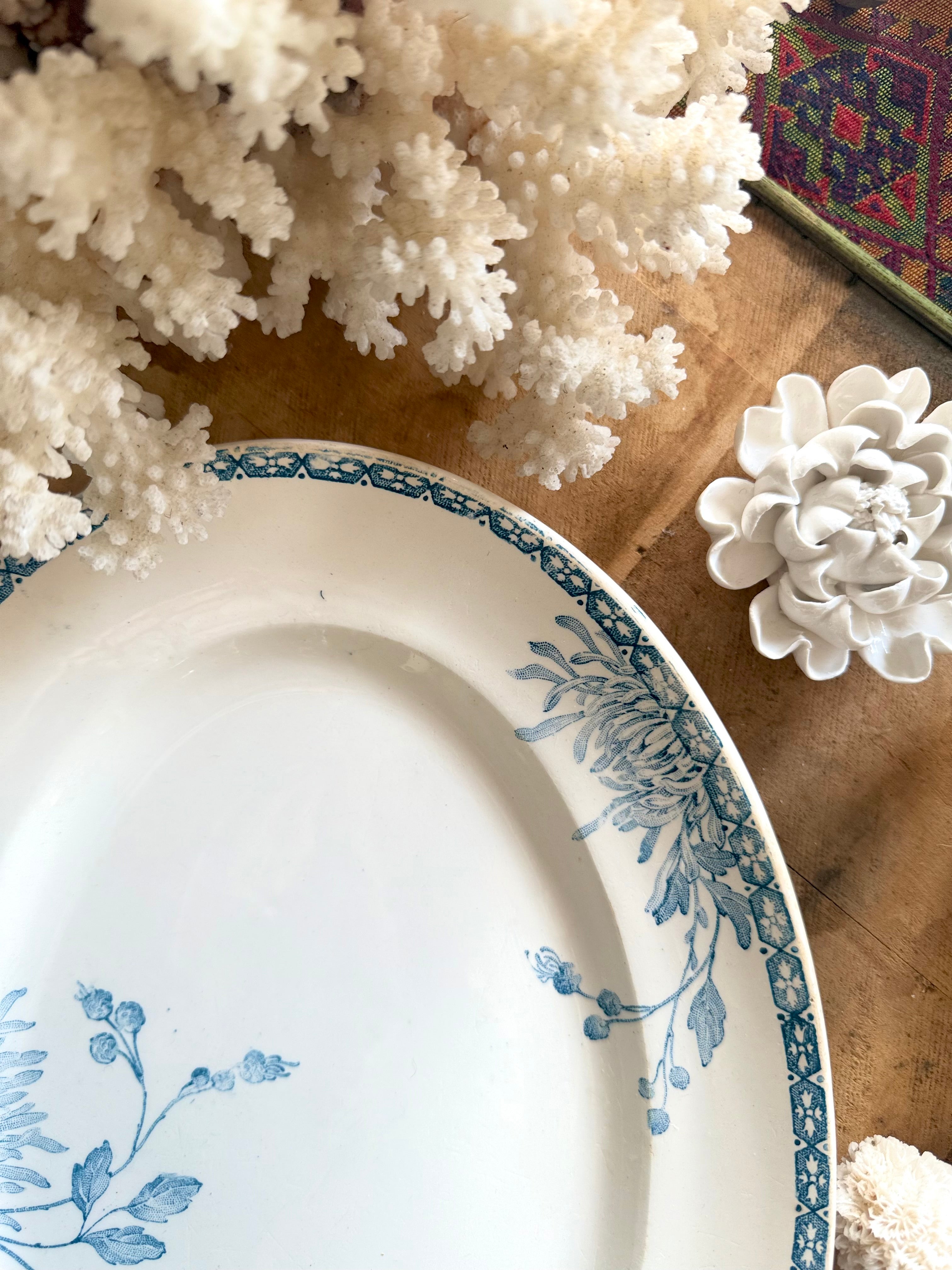 Plat Creil Et Montereau, terre de fer, « Turenne » - Le boudoir luxe de Solenn