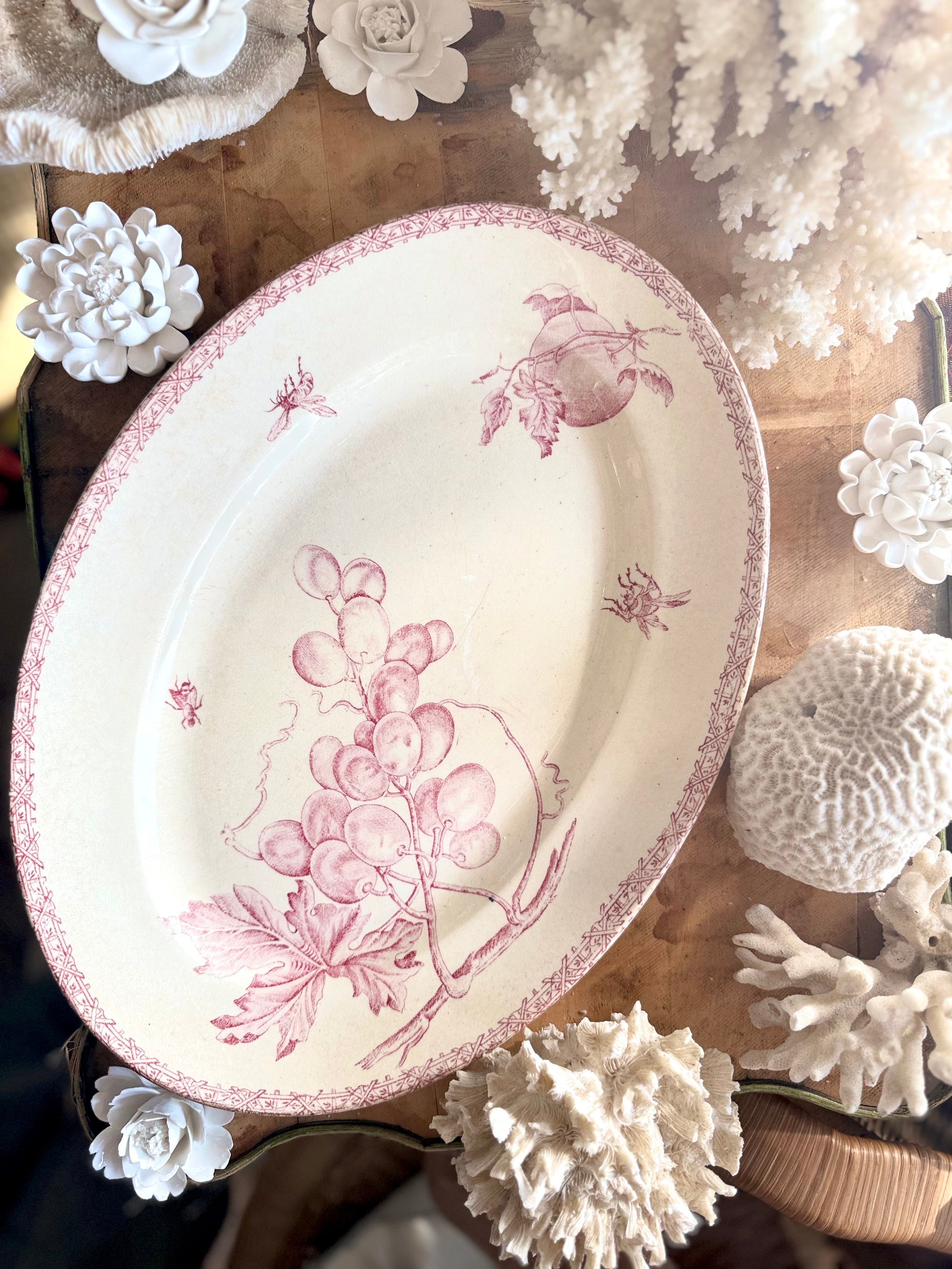 Rare plat de Choisy Le Roi en terre de fer - Le boudoir luxe de Solenn