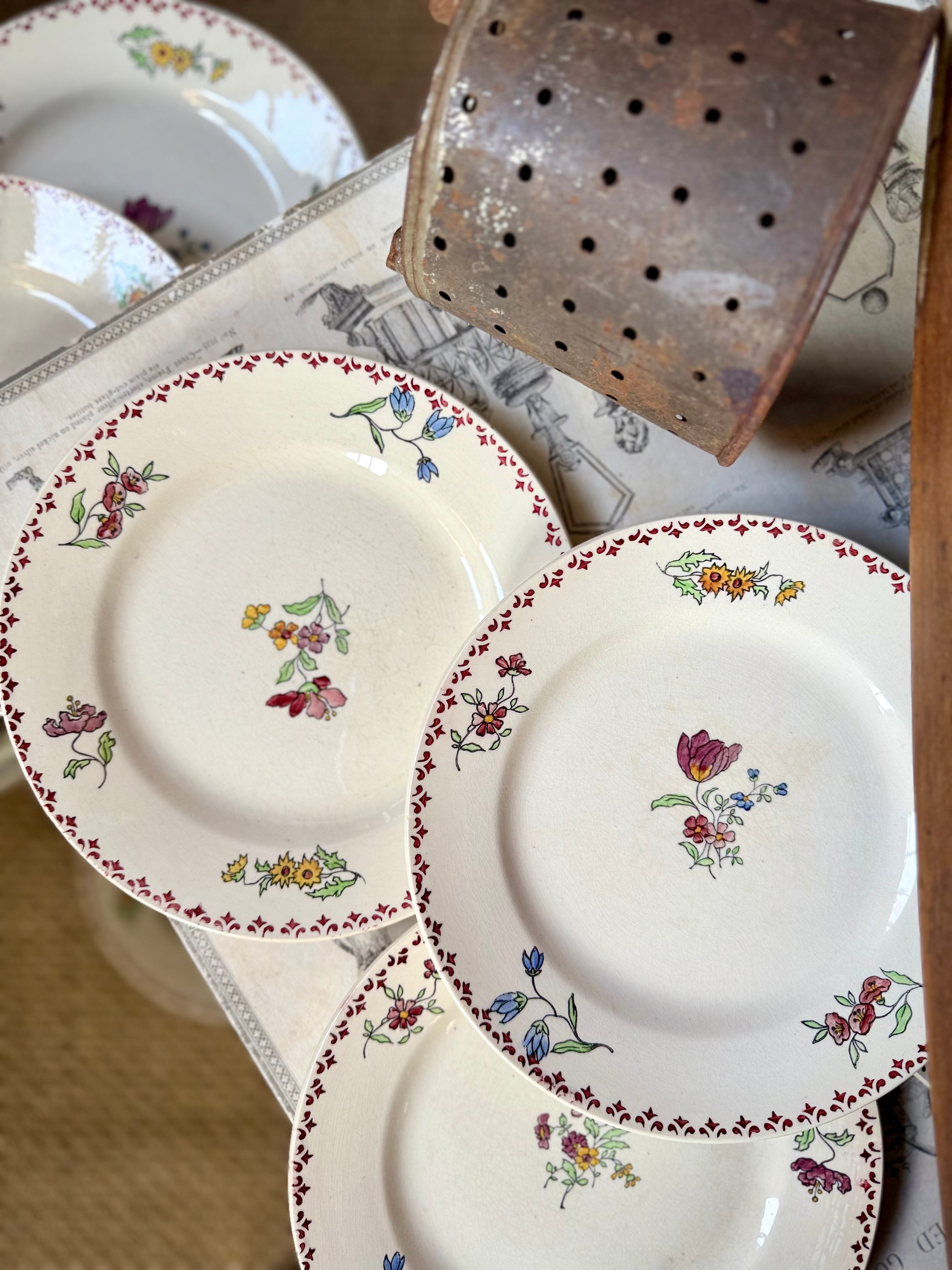 12 petites assiettes en faïence de Gien - Le boudoir luxe de Solenn