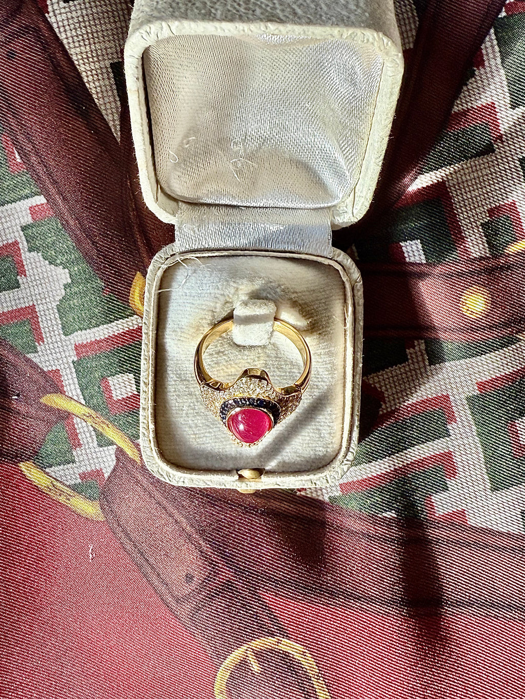 Bague moderne en vermeil et rubis. - Le boudoir luxe de Solenn
