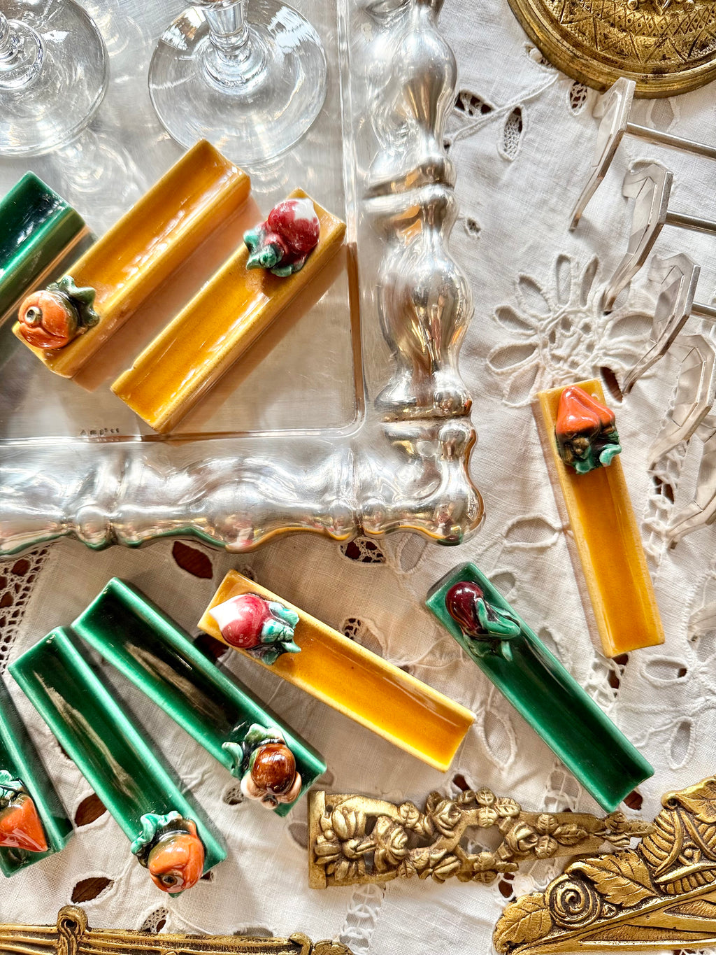 12 porte-couteaux légumes en barbotine - Le boudoir luxe de Solenn