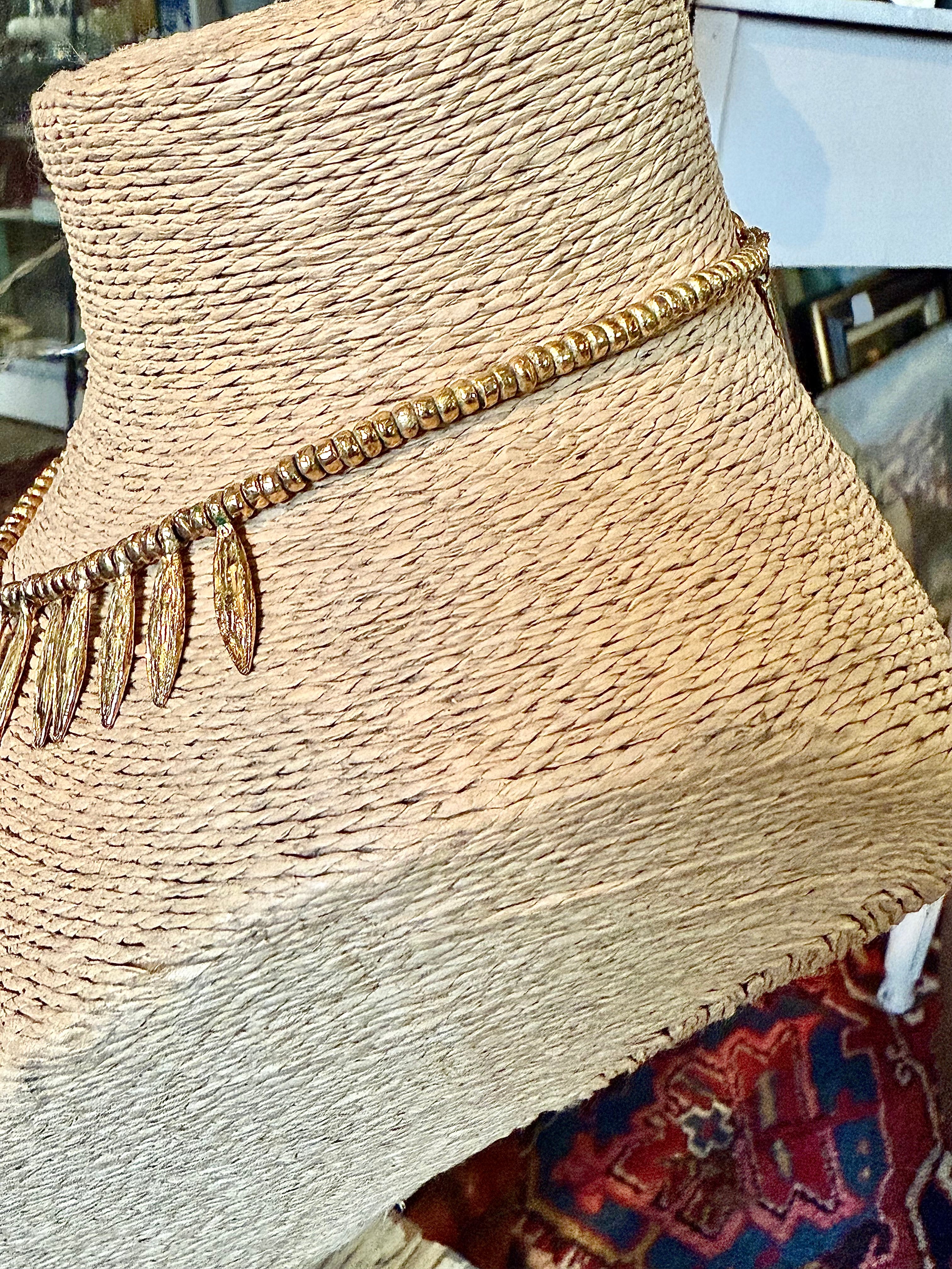 Collier vintage Kenzo doré - Le boudoir luxe de Solenn