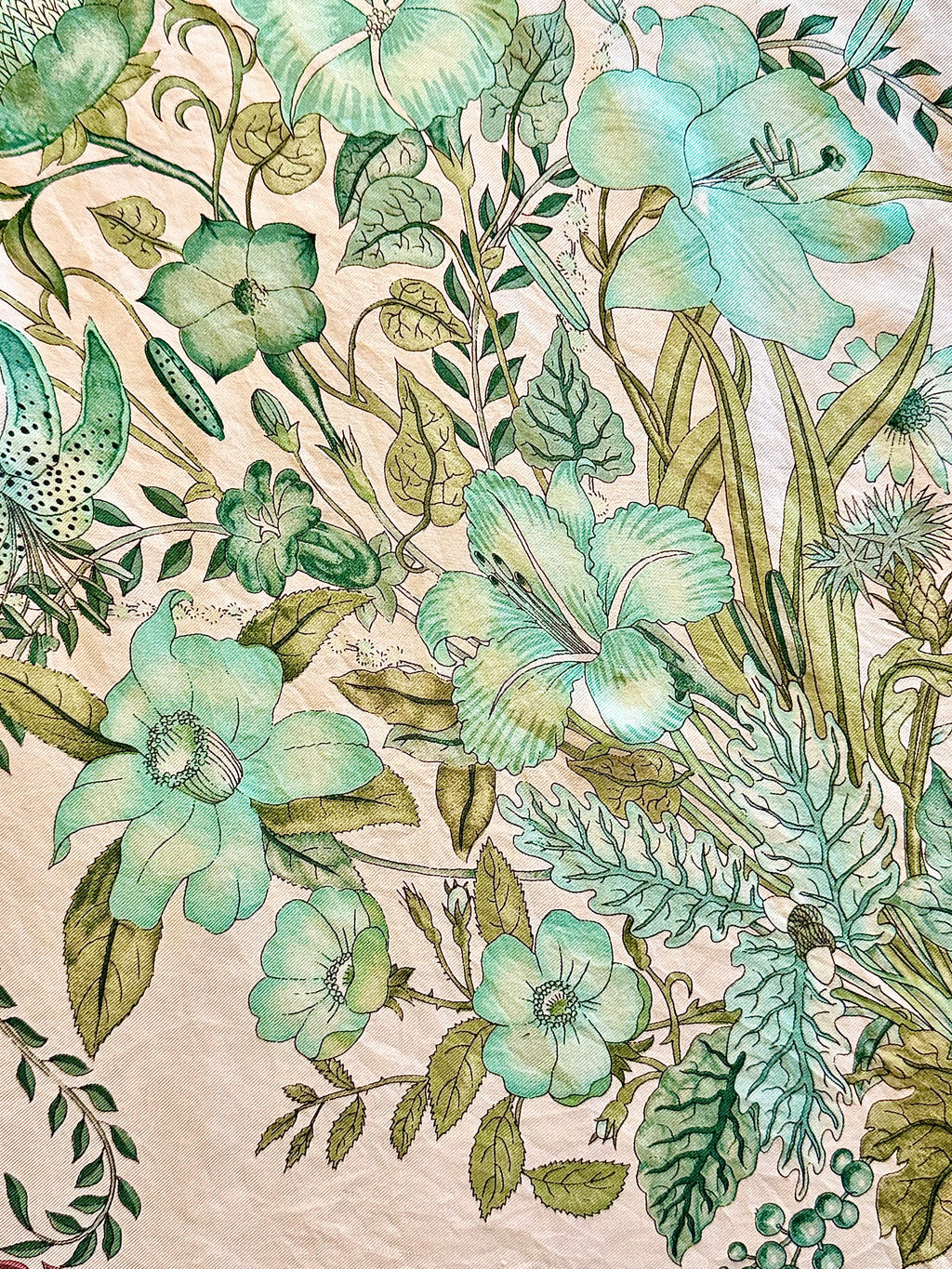 Foulard Gucci en soie, années 80. - Le boudoir luxe de Solenn
