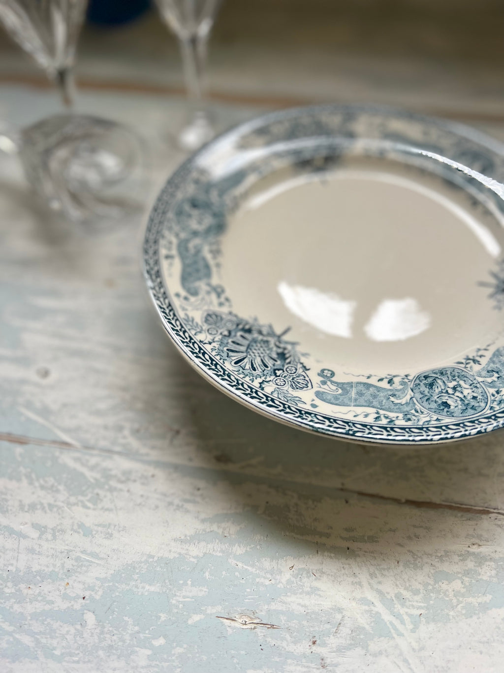 Assiette haute Longwy « Louise » - Le boudoir luxe de Solenn