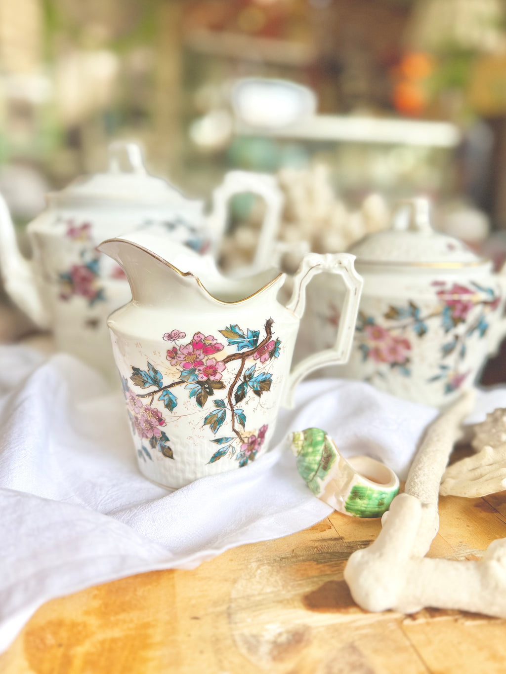 Service en porcelaine Vieux Paris, XIX ème. - Le boudoir luxe de Solenn