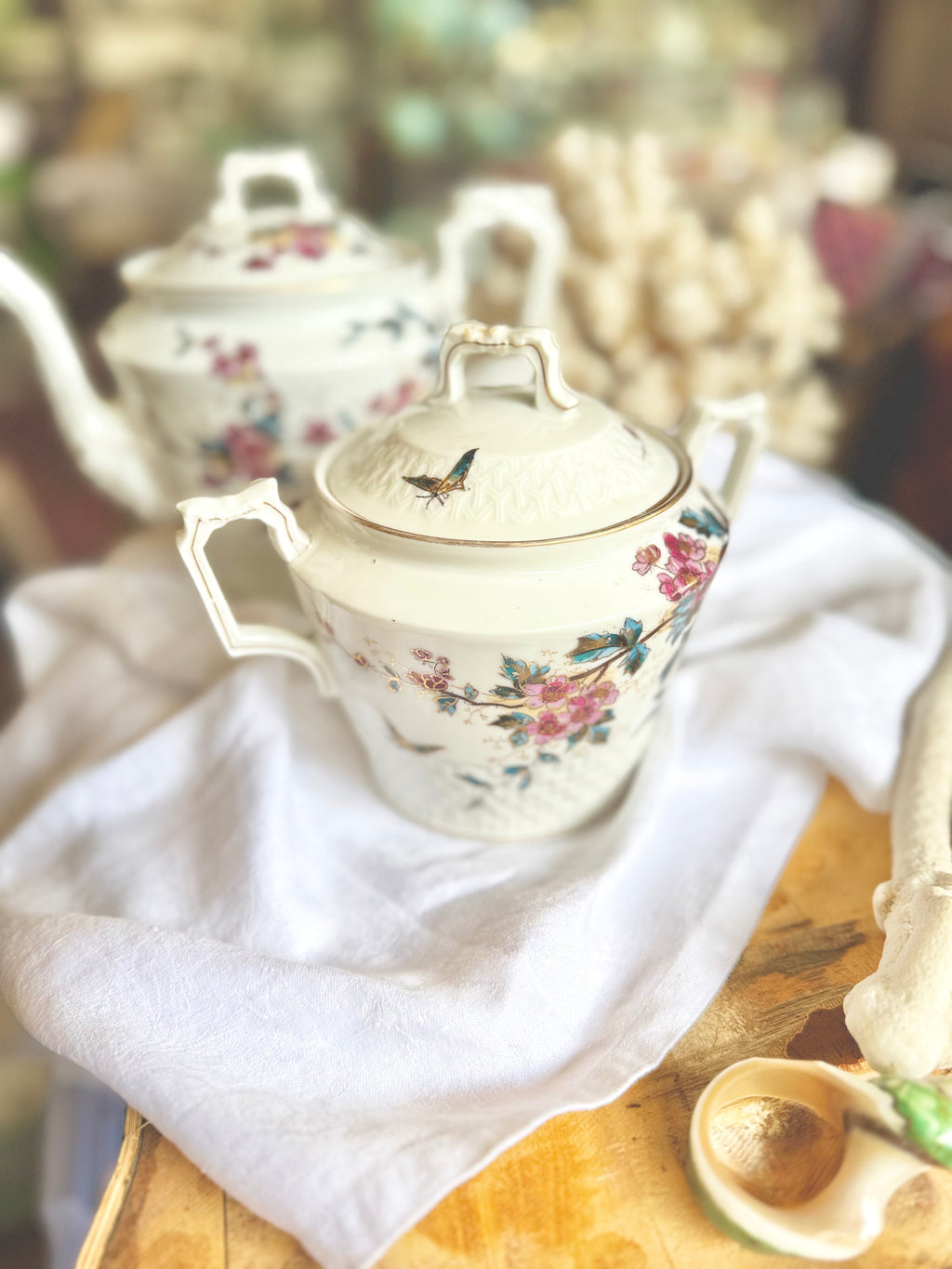 Service en porcelaine Vieux Paris, XIX ème. - Le boudoir luxe de Solenn