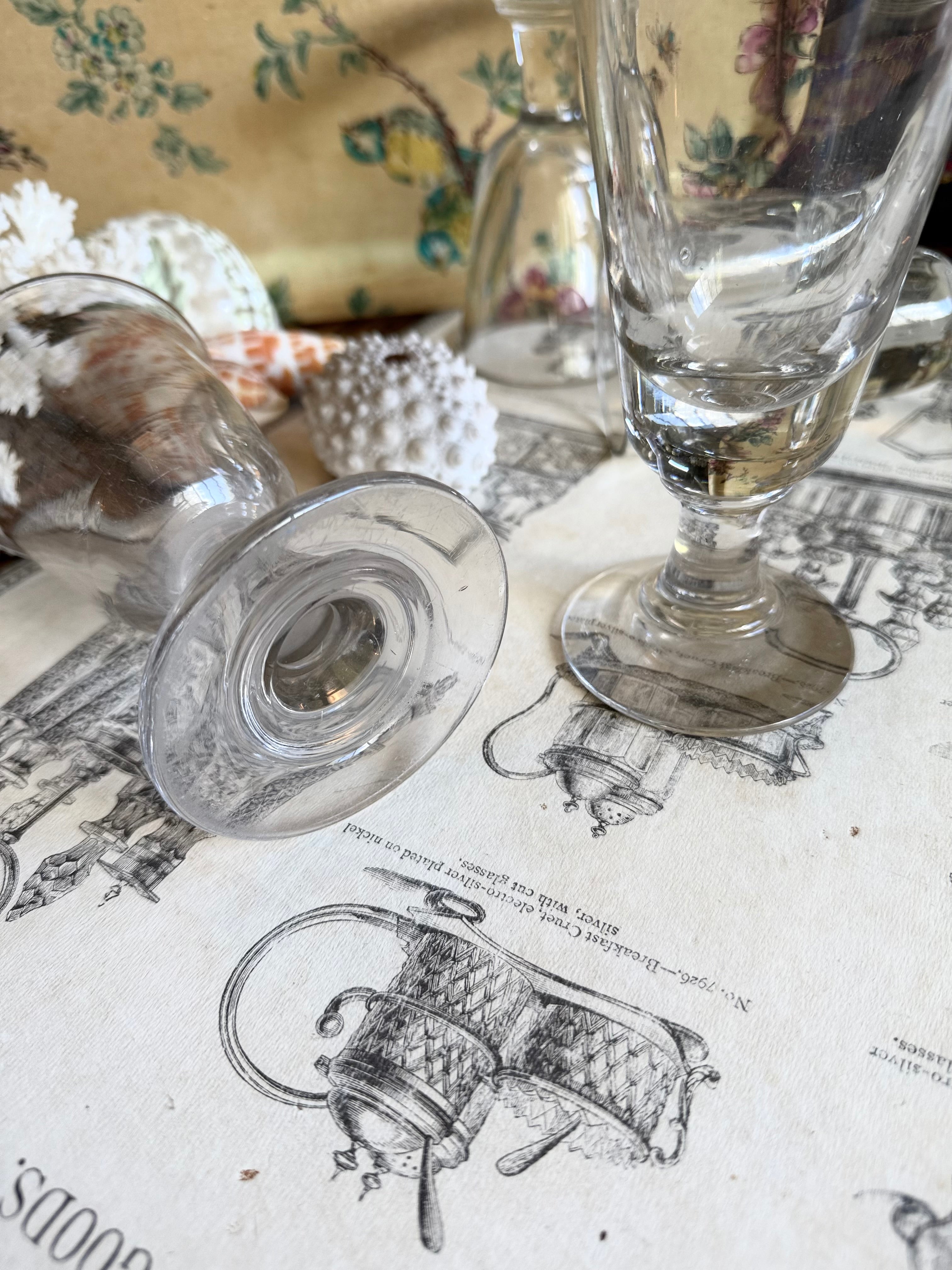 Service XIX ème en cristal, verres à vin et eau