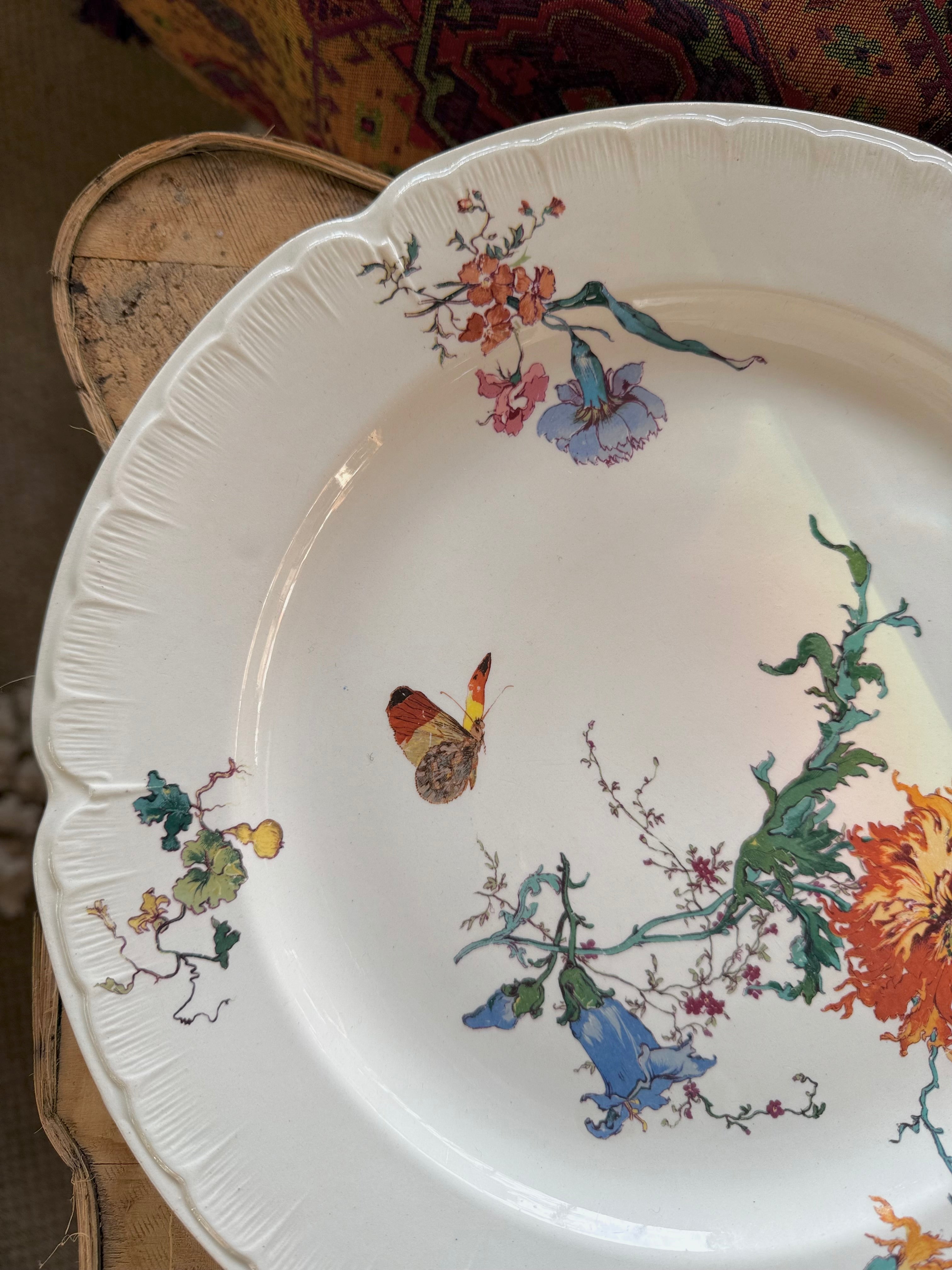 Plat Choisy Le Roi, terre de fer - Le boudoir luxe de Solenn