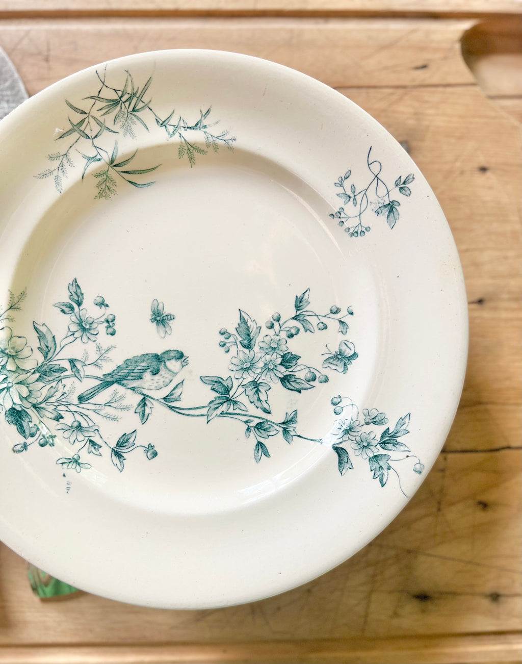 Assiette haute, Longwy, terre de fer - Le boudoir luxe de Solenn