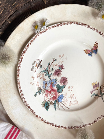 Assiette plate (N9) de Choisy Le Roi, polychrome en terre de fer