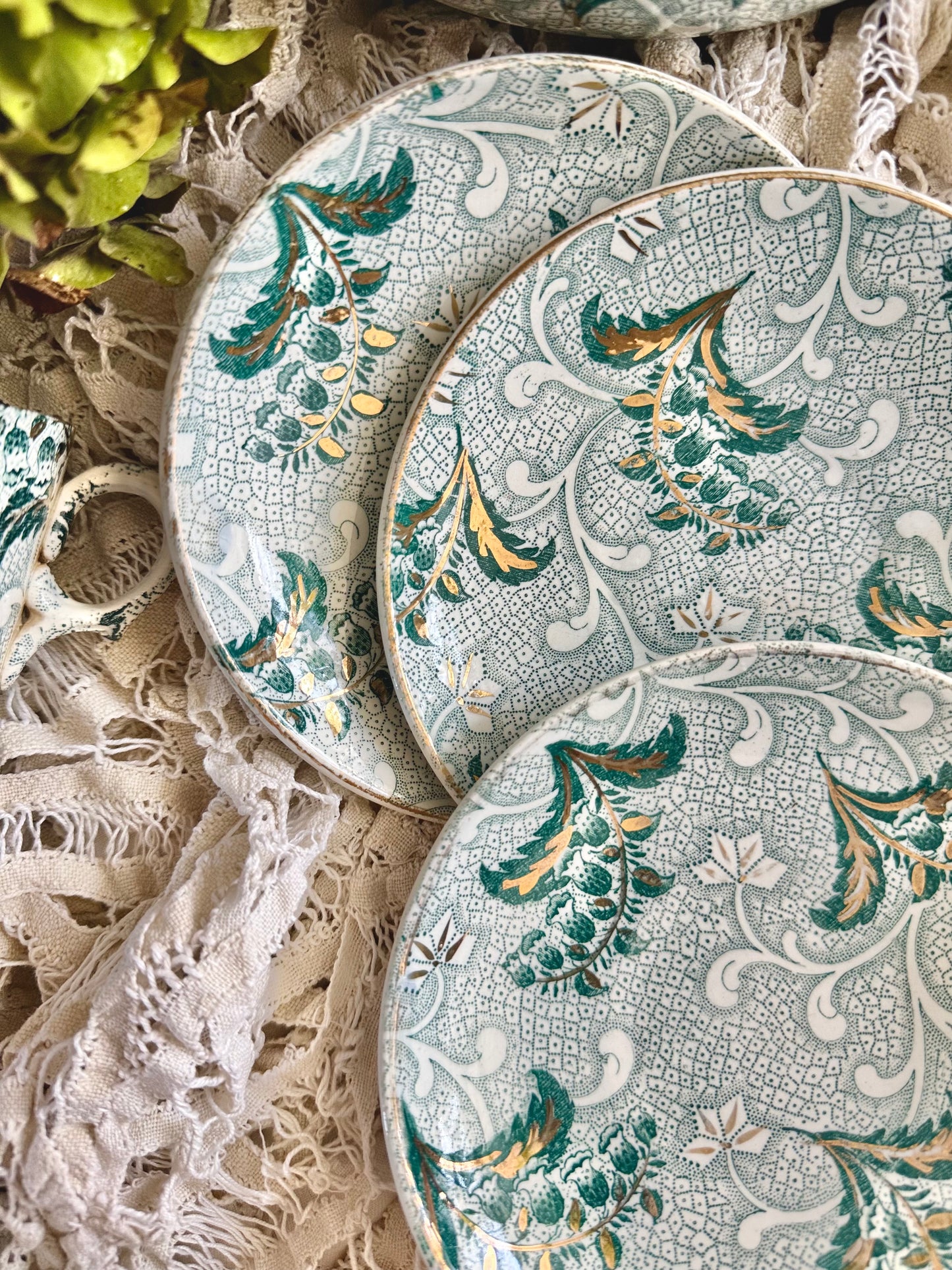 Tasse à café Creil et Montereau, « Muguet »