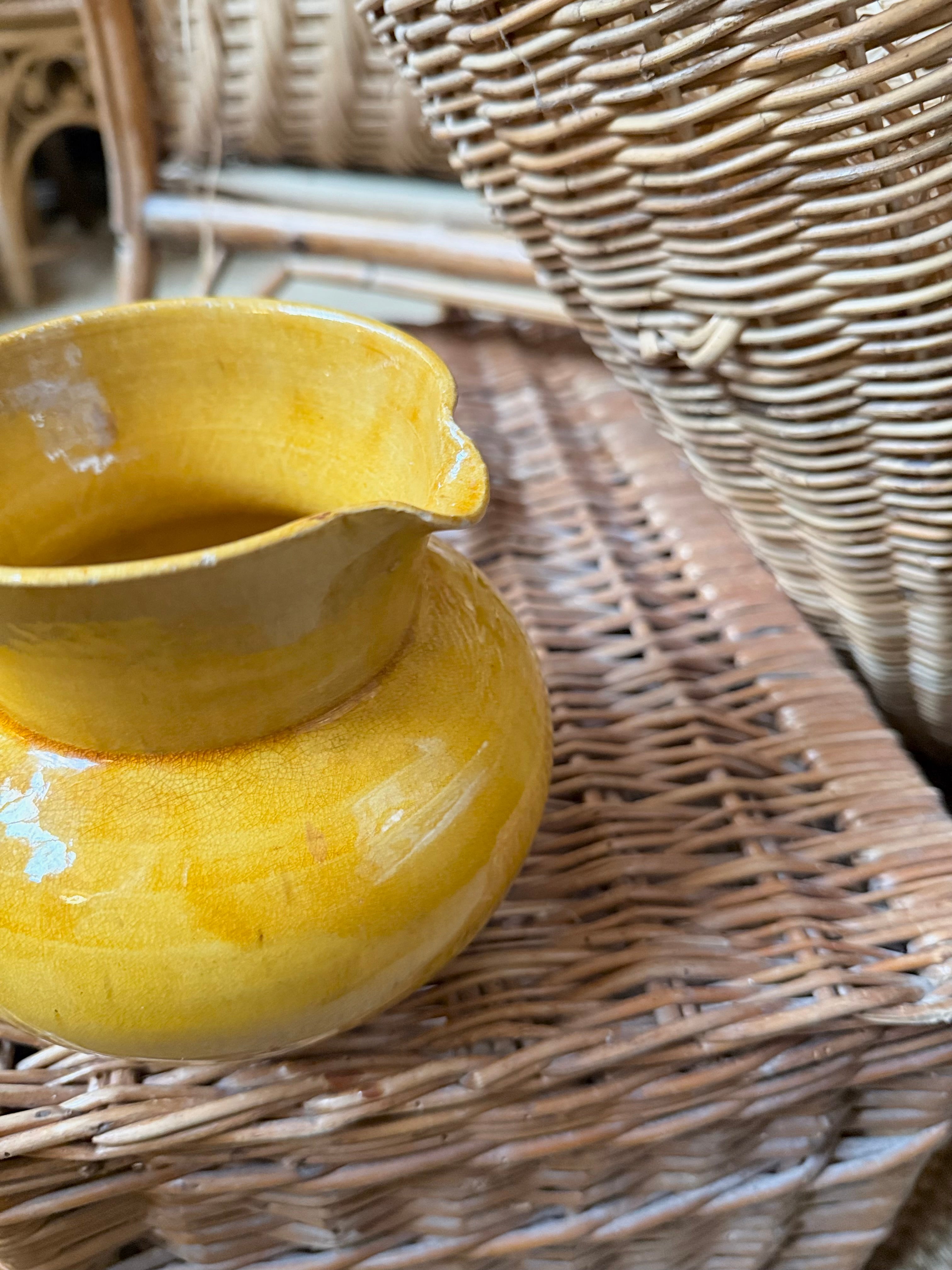 Pichet provençal en terre cuite vernissé - Le boudoir luxe de Solenn