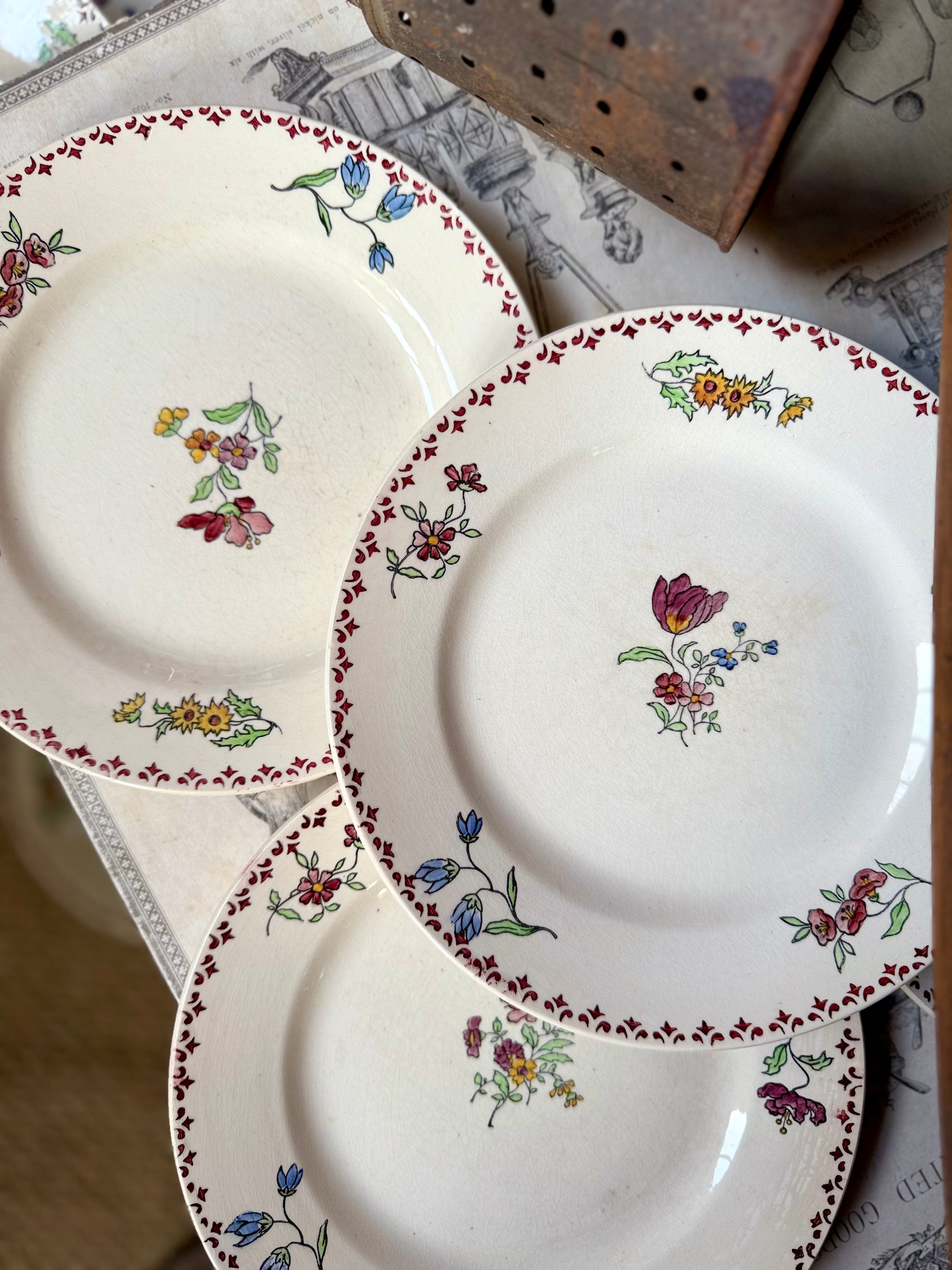 12 petites assiettes en faïence de Gien - Le boudoir luxe de Solenn