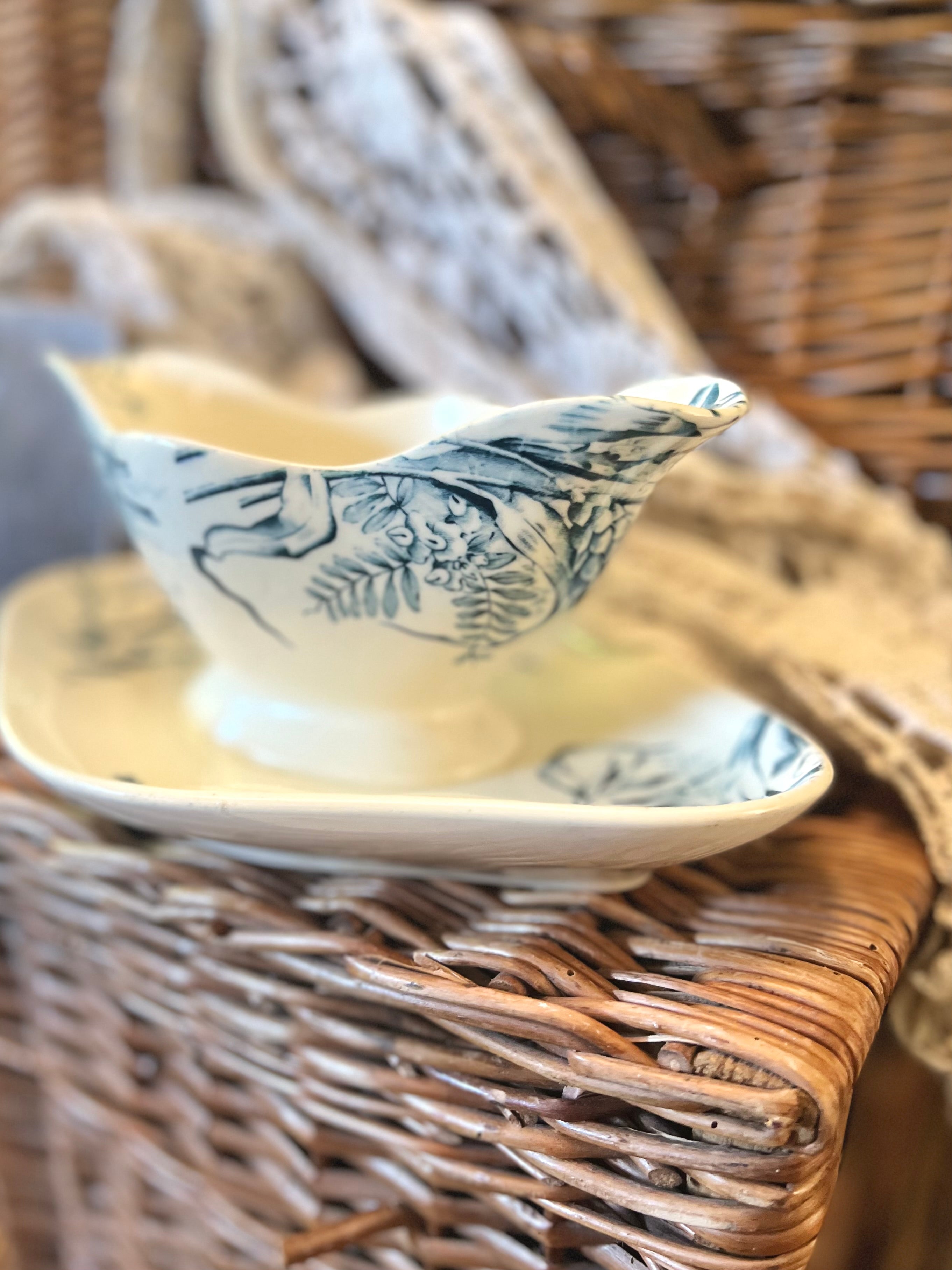 Saucière en terre de fer de Luneville - Le boudoir luxe de Solenn