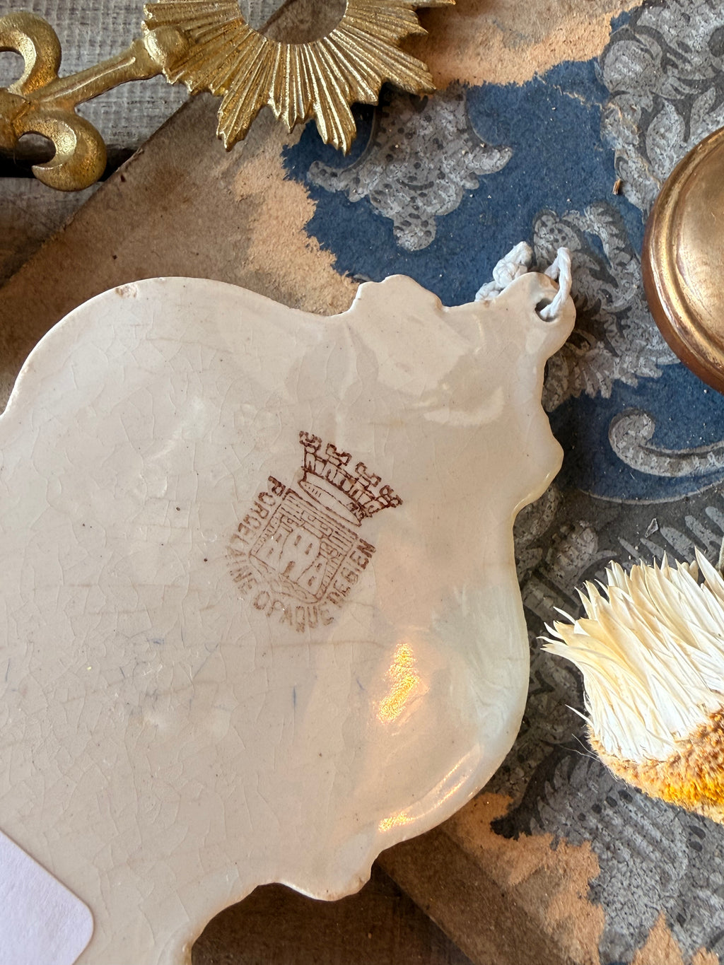Bénitier Gien en faïence du XIX ème