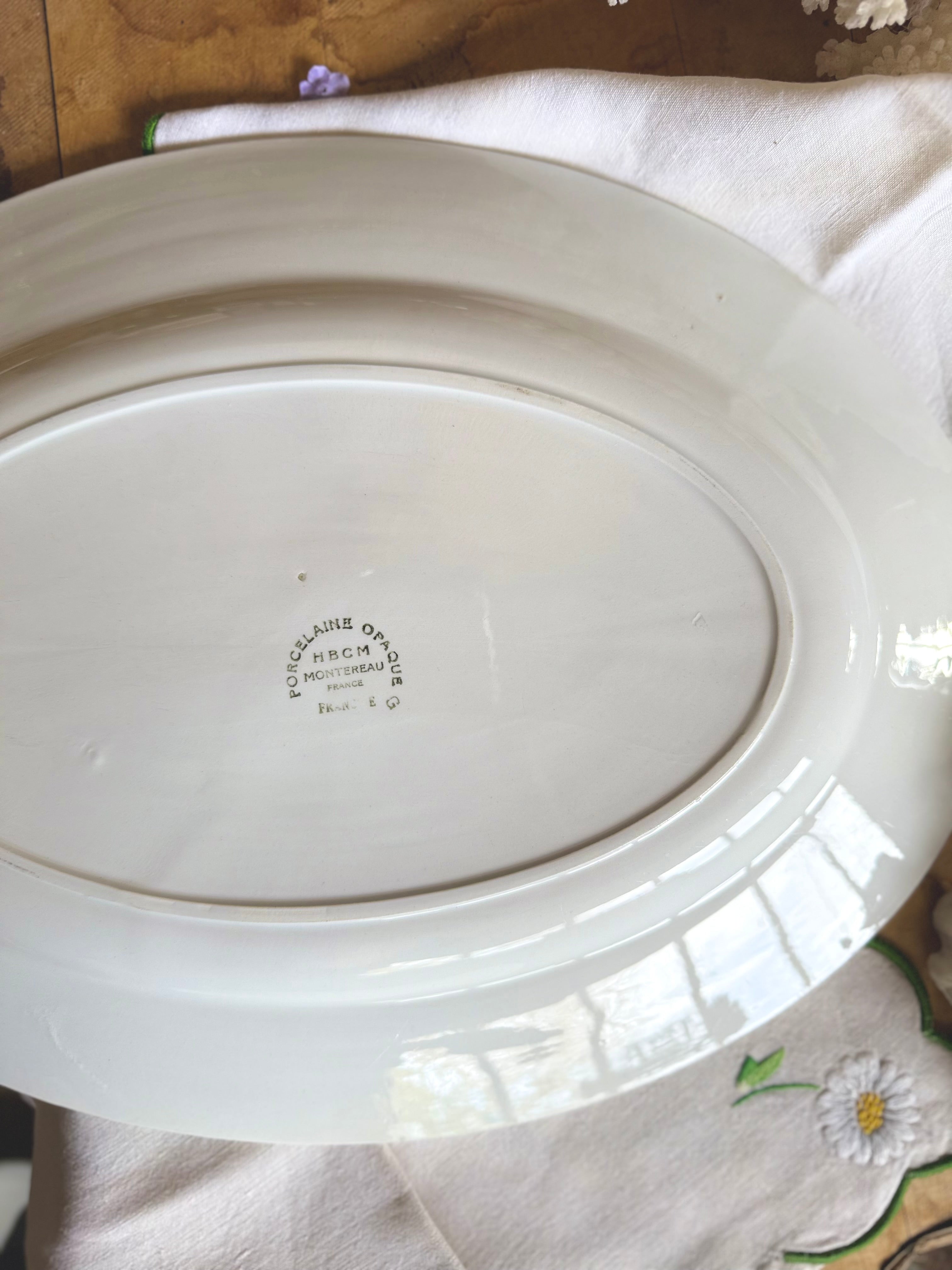 Plat ovale Creil et Montereau « Francine » - Le boudoir luxe de Solenn