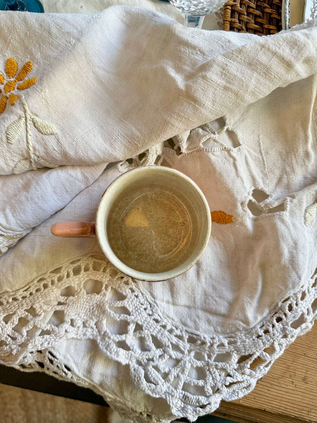 Tasse de  Sarreguemines, art nouveau - Le boudoir luxe de Solenn