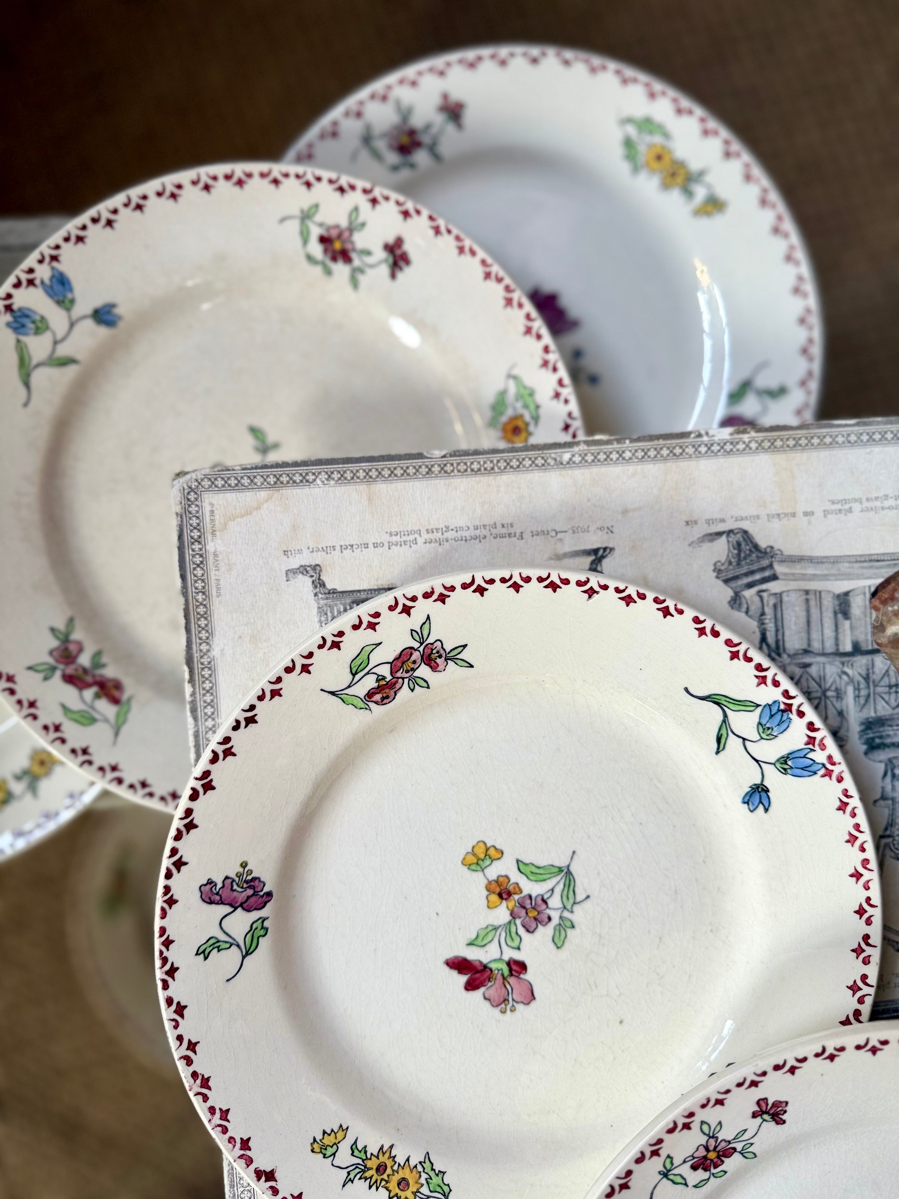 12 petites assiettes en faïence de Gien - Le boudoir luxe de Solenn