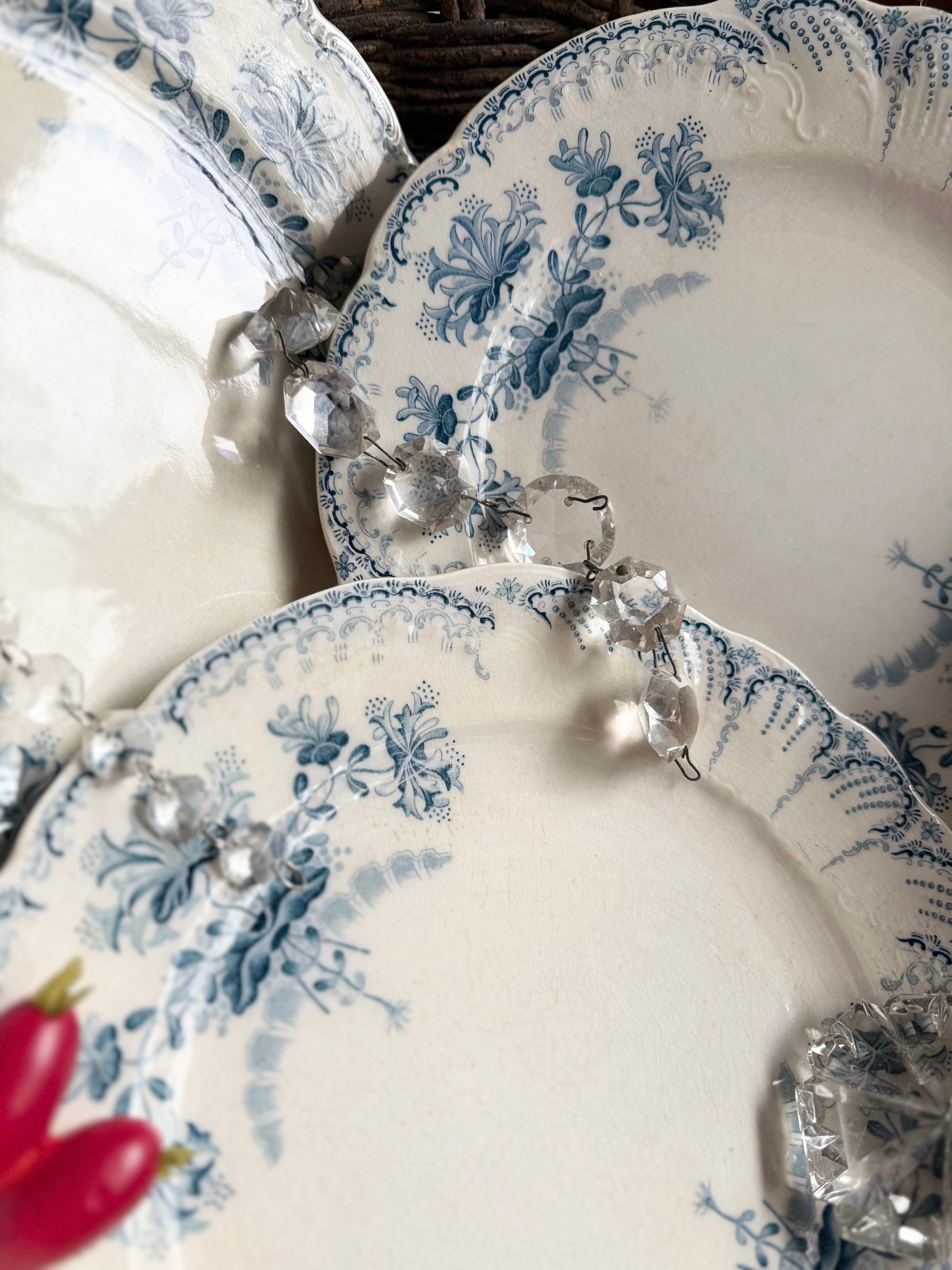 24 assiettes plates Saint Amand, terre de fer - Le boudoir luxe de Solenn