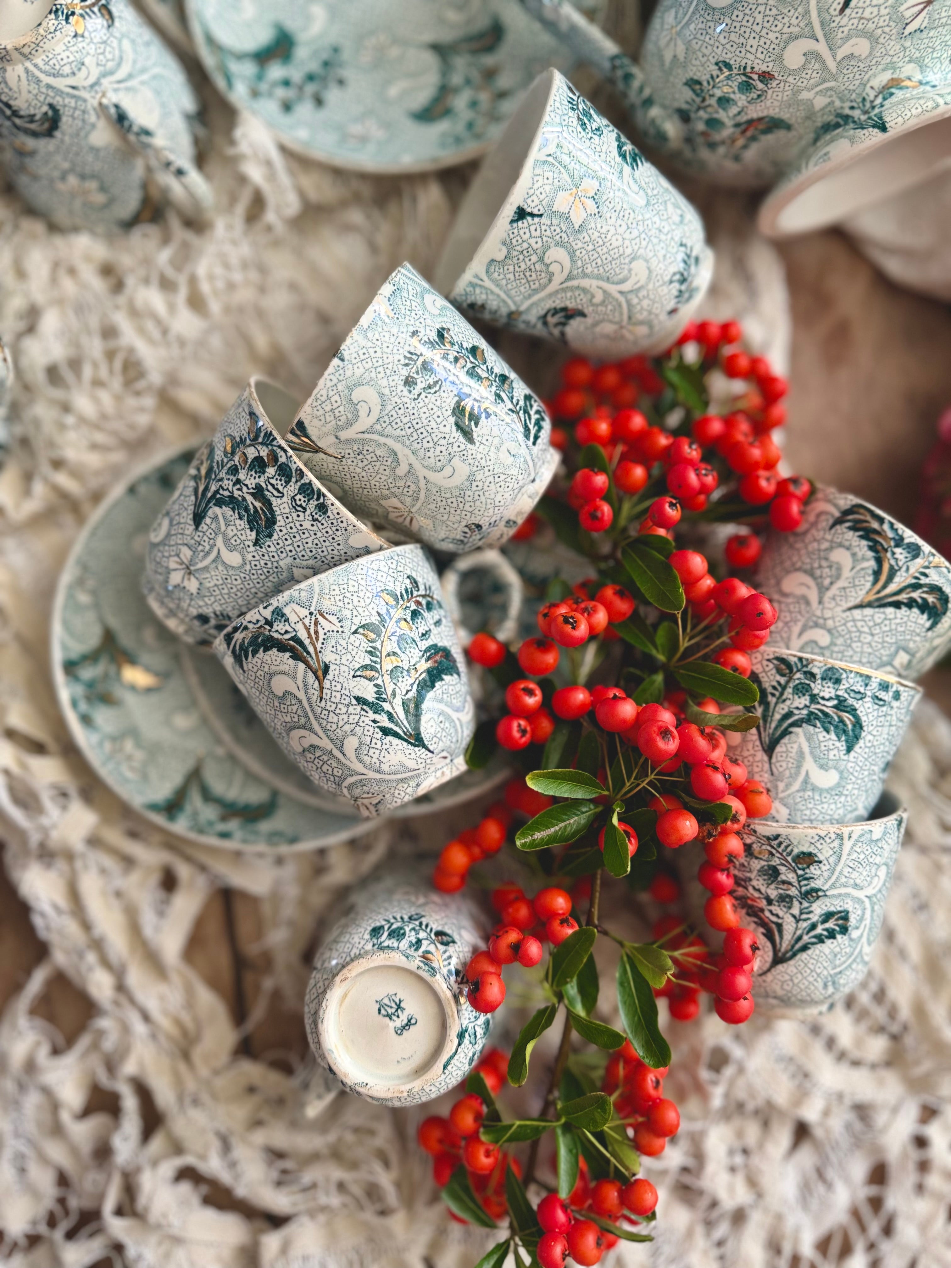 Tasse à café Creil et Montereau, « Muguet » - Le boudoir luxe de Solenn