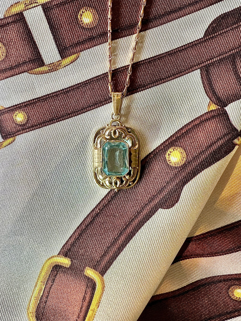 Collier 1920, plaqué or - Le boudoir luxe de Solenn