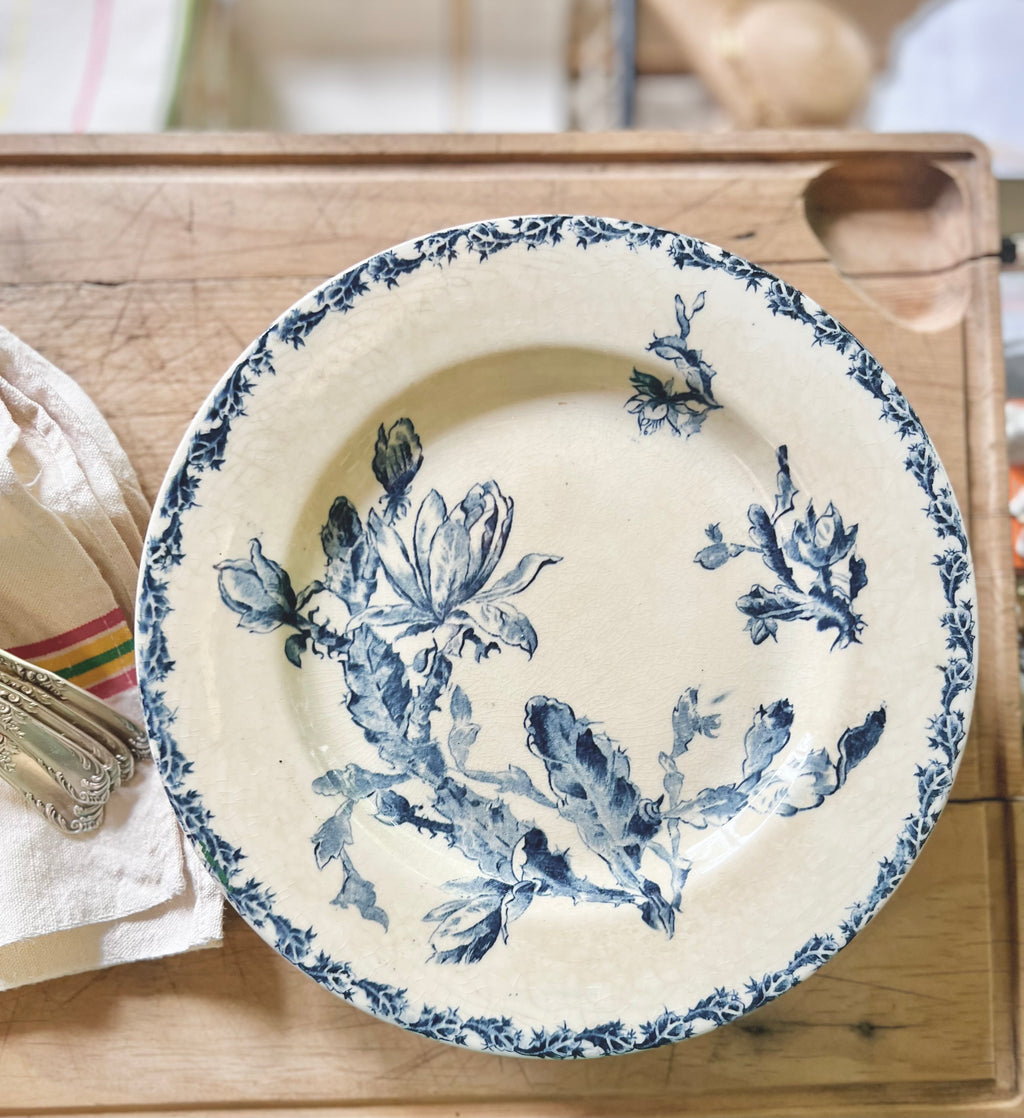 Assiette haute de Gien, terre de fer - Le boudoir luxe de Solenn