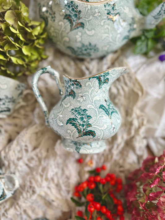 Pot à lait Creil et Montereau, « Muguet »