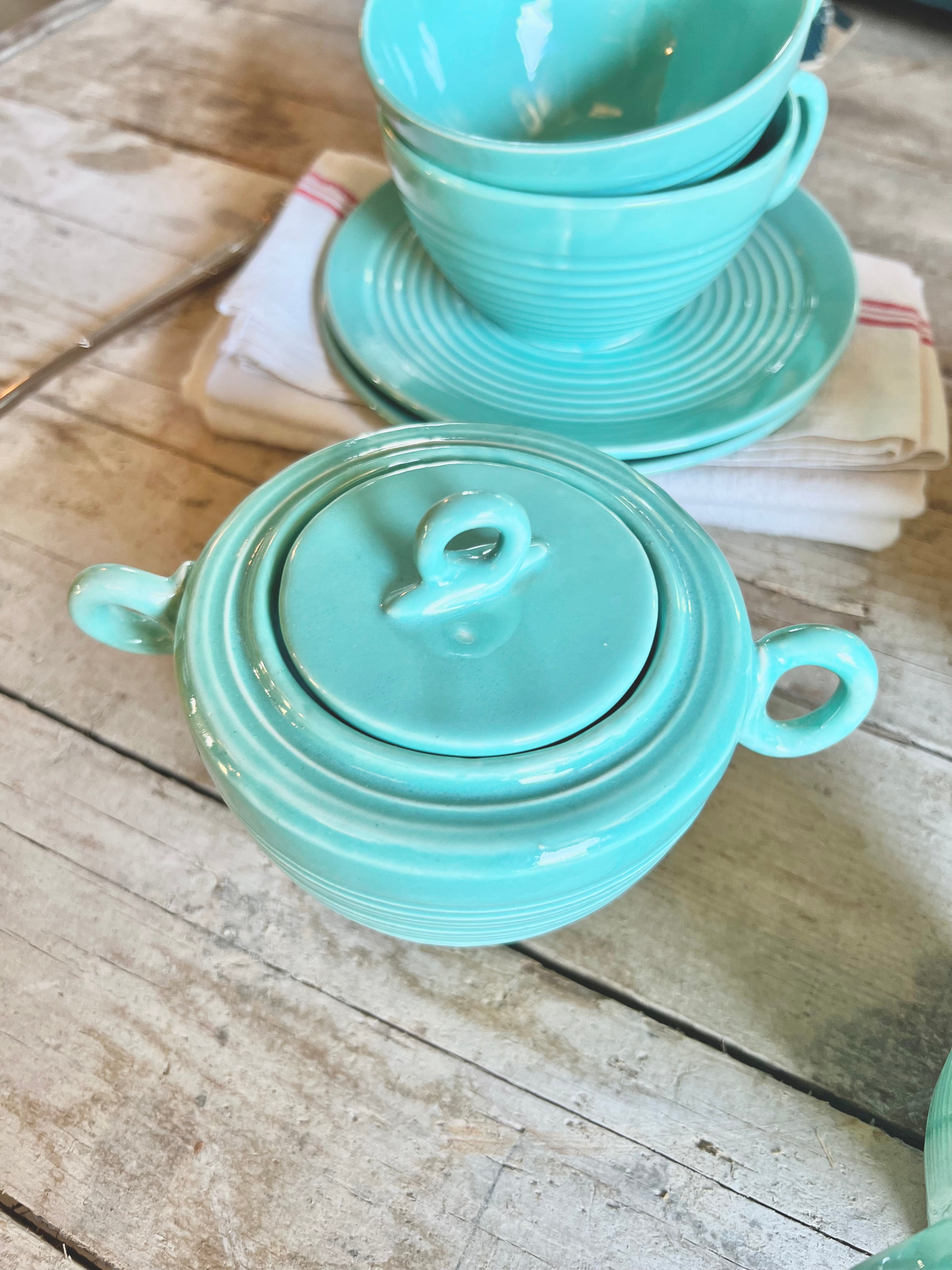 Service en barbotine de Saint Clément - Le boudoir luxe de Solenn