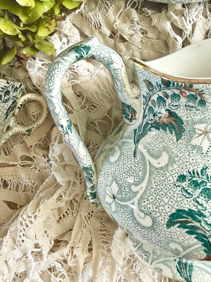 Pot à lait Creil et Montereau, « Muguet »