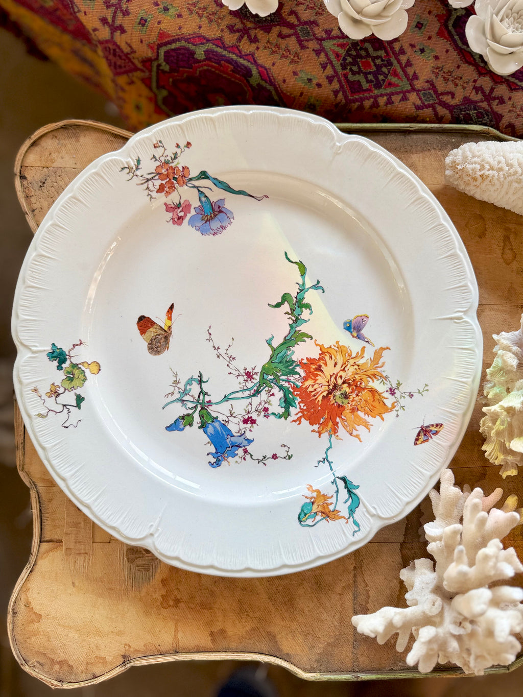 Plat Choisy Le Roi, terre de fer - Le boudoir luxe de Solenn