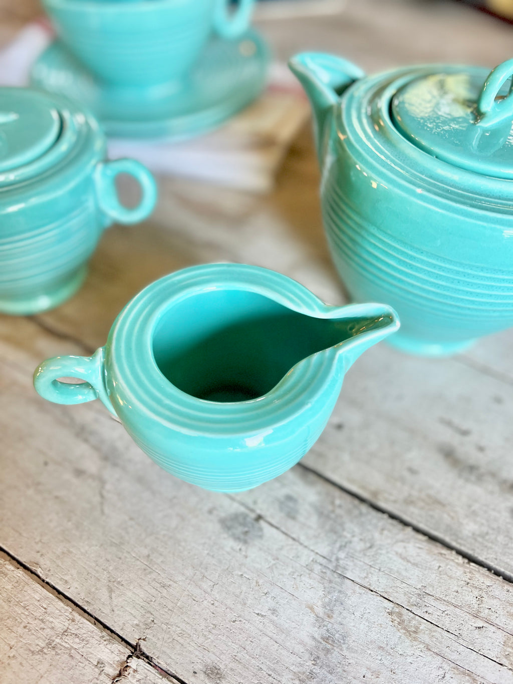 Service en barbotine de Saint Clément - Le boudoir luxe de Solenn