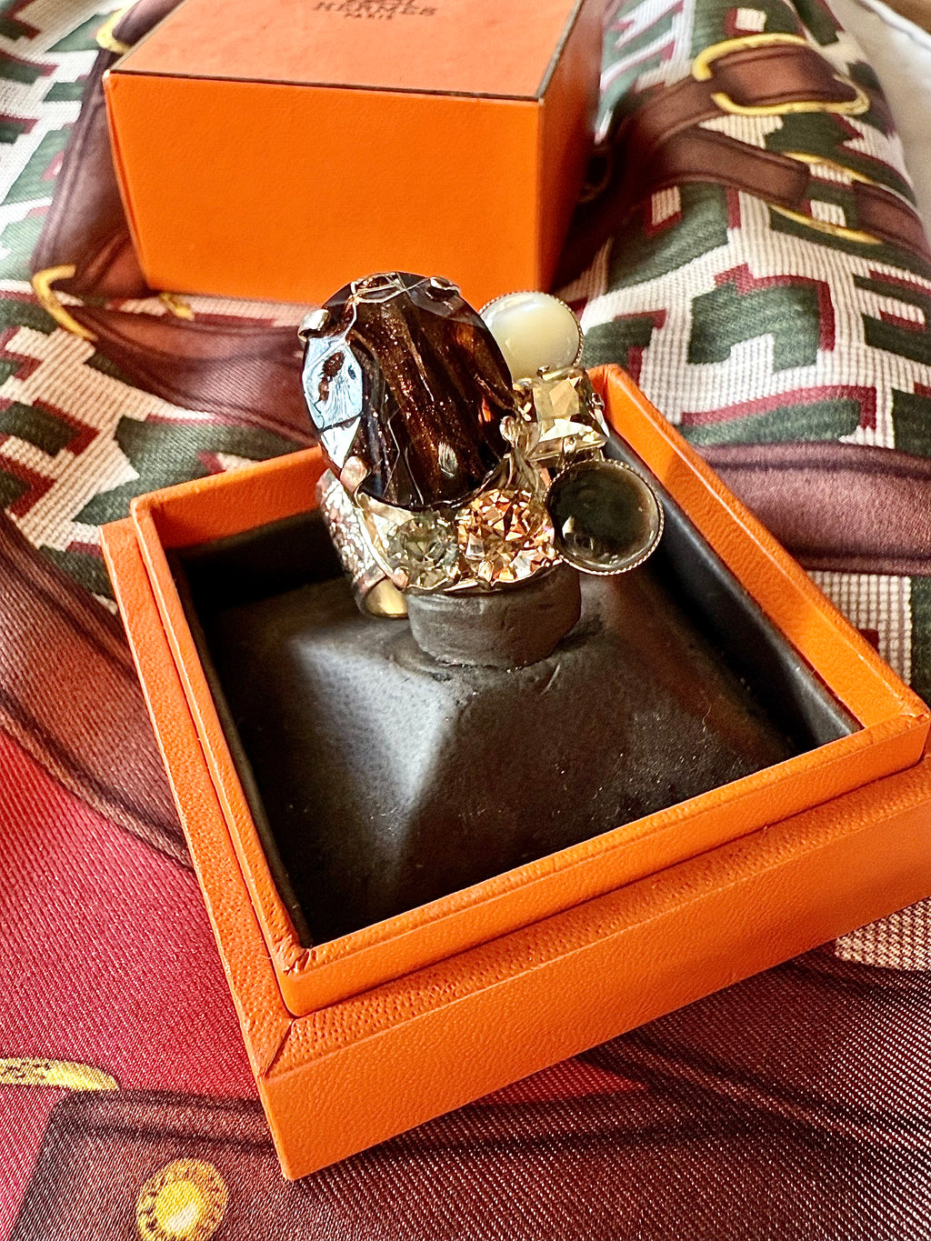 Bague du créateur Philippe Ferrands Paris. - Le boudoir luxe de Solenn